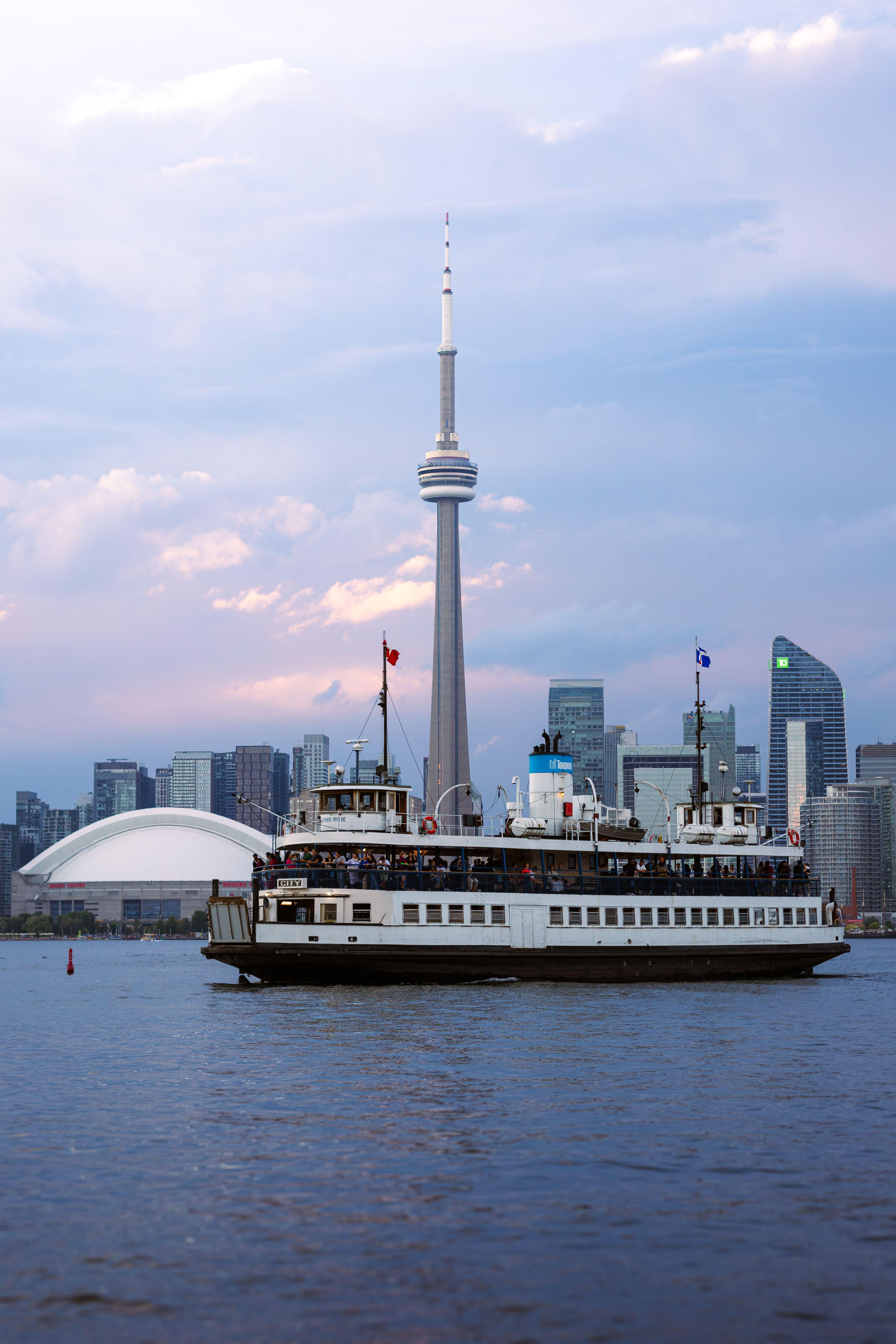 Toronto Highlights Walking Tour with Optional CN Tower & Cruise