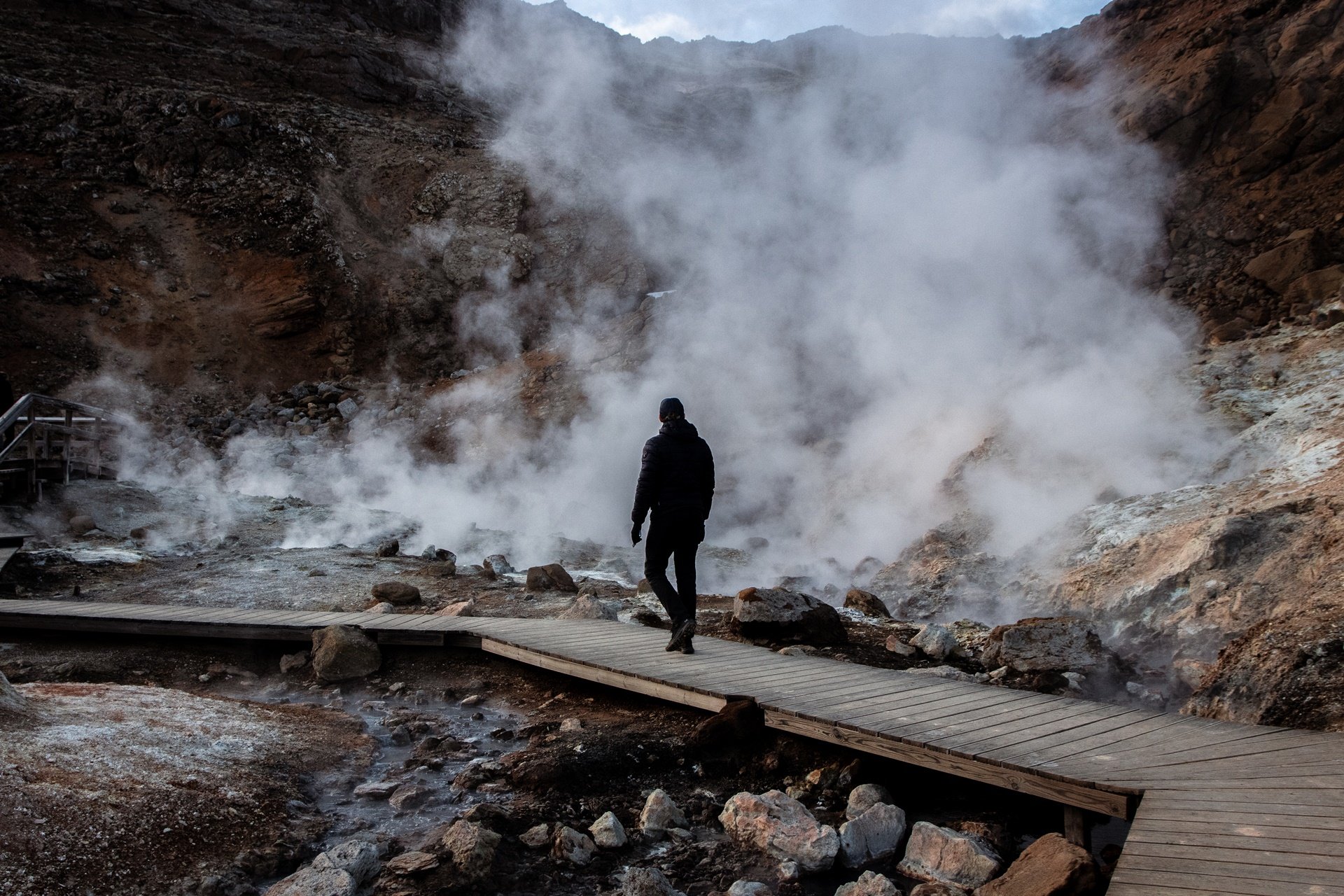 Reykjanes Peninsula volcano tour — lava fields and geothermal landscapes — image 9
