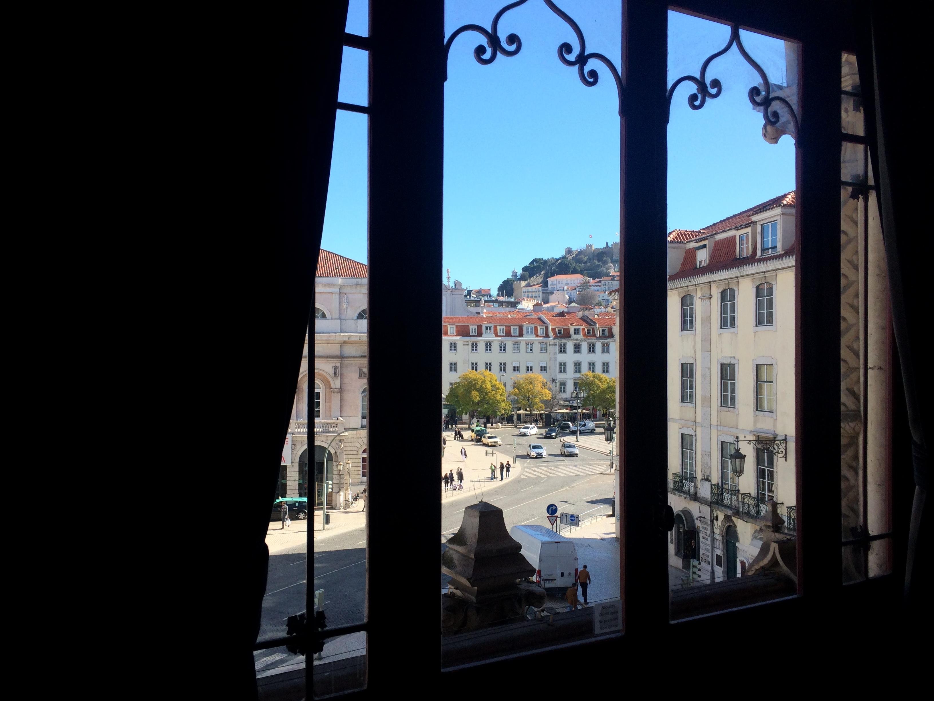 Lisbon Unveiled: Private Alfama & Old City Walking Tour