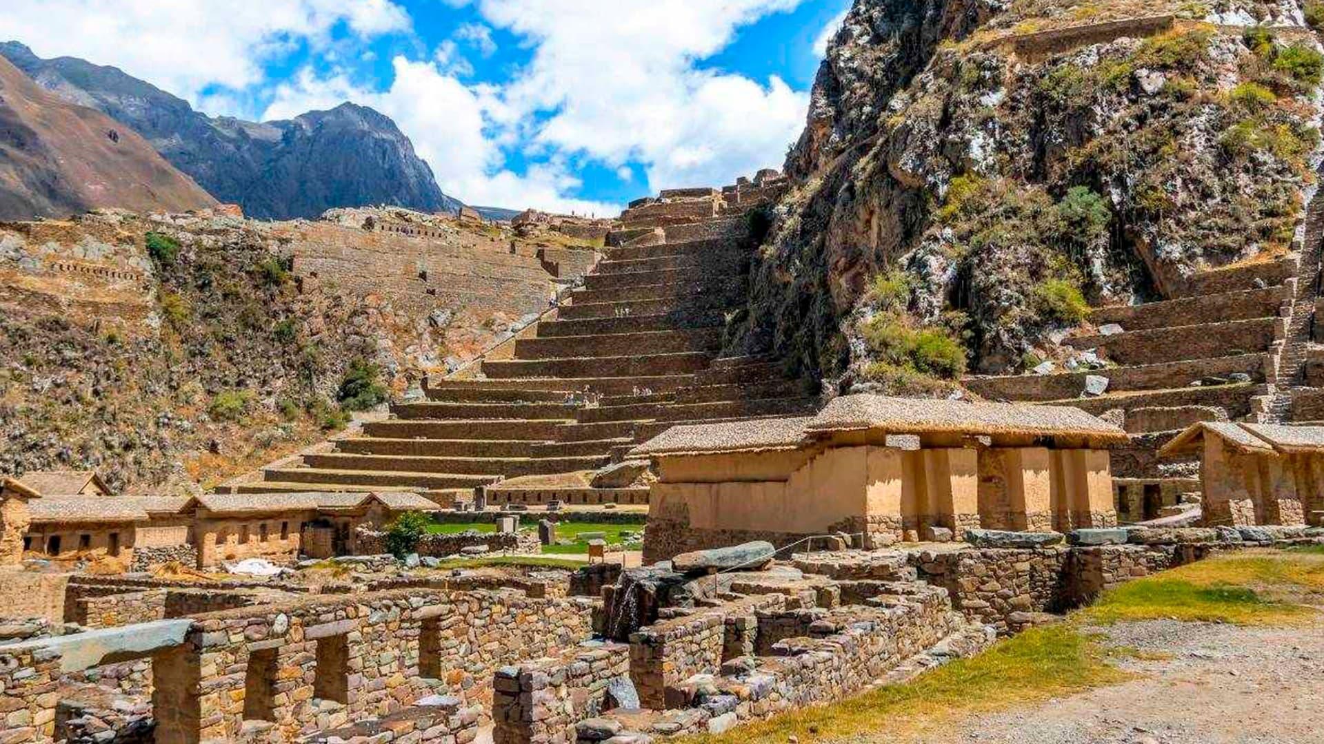 13-Day Peru & Bolivia Expedition: Machu Picchu & Uyuni Salt Flats