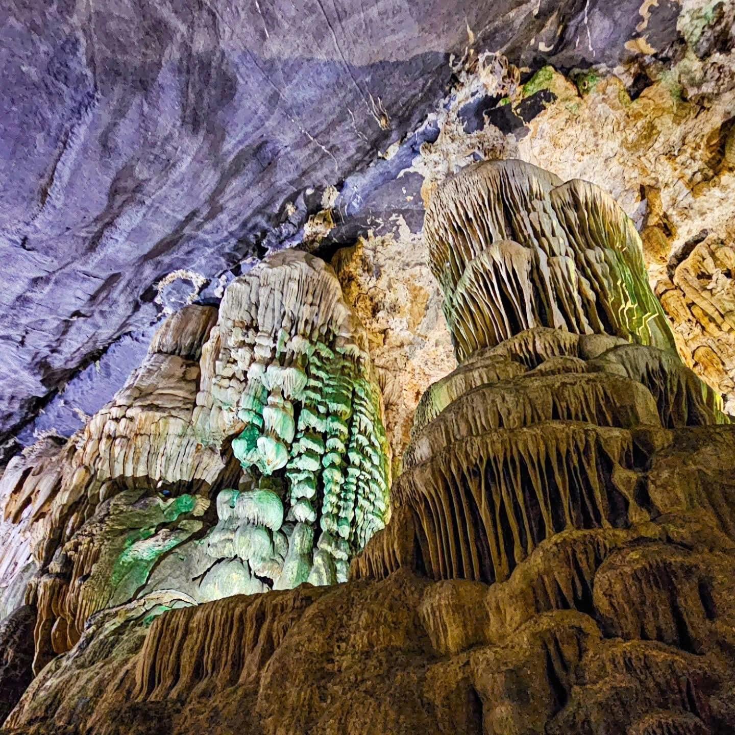 Phong Nha Cave boat tour Son River dragon boat and Paradise Cave karst — image 27
