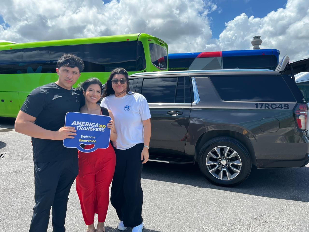 Cancun Private Luxury Airport Transfer (One-Way or Roundtrip)
