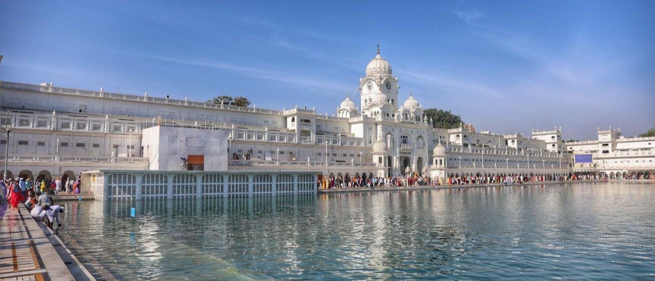 Amritsar: Golden Temple & Jallianwala Bagh Guided Walking Tour