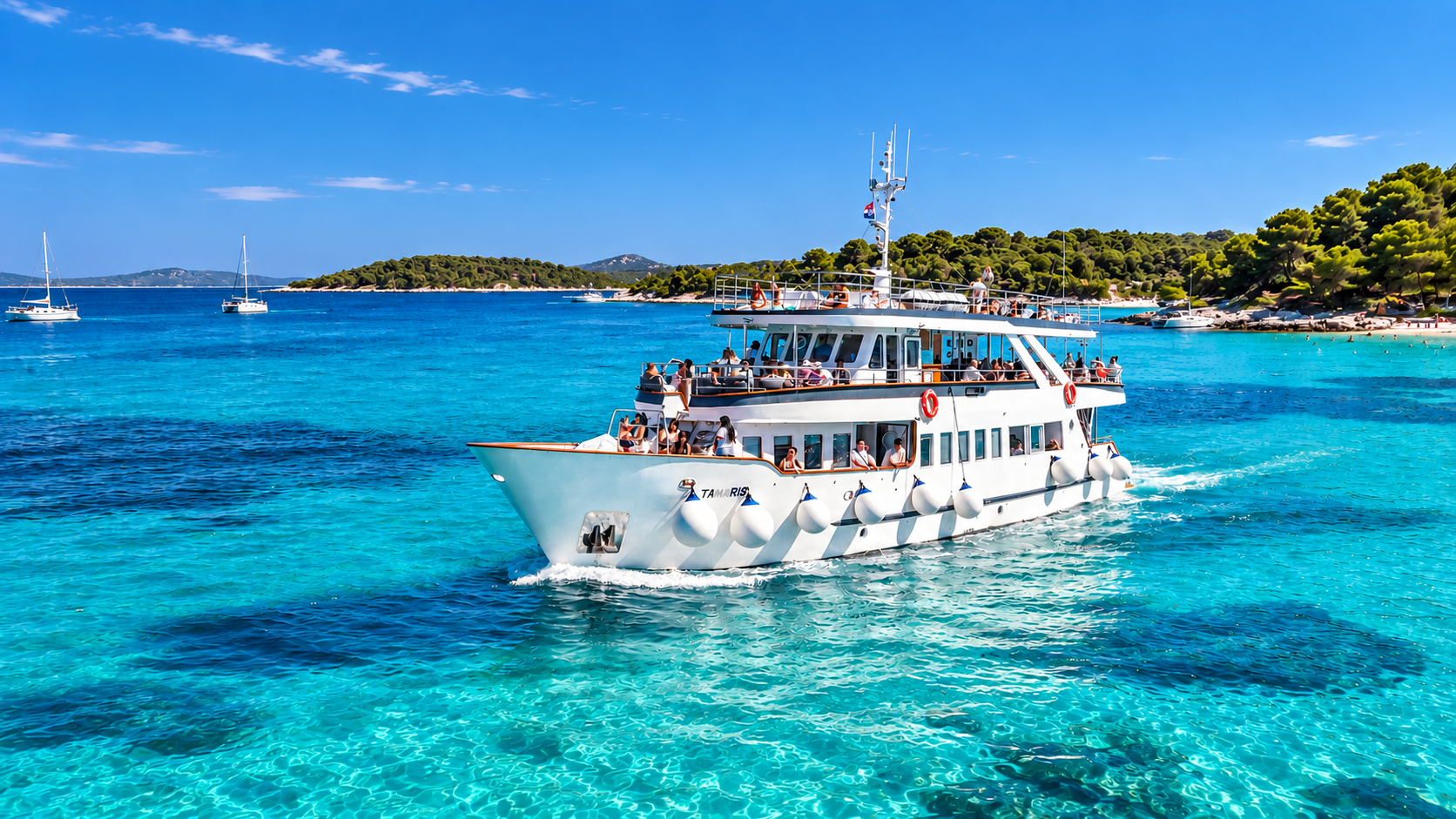 Blue Lagoon & Island-Hopping Cruise from Split