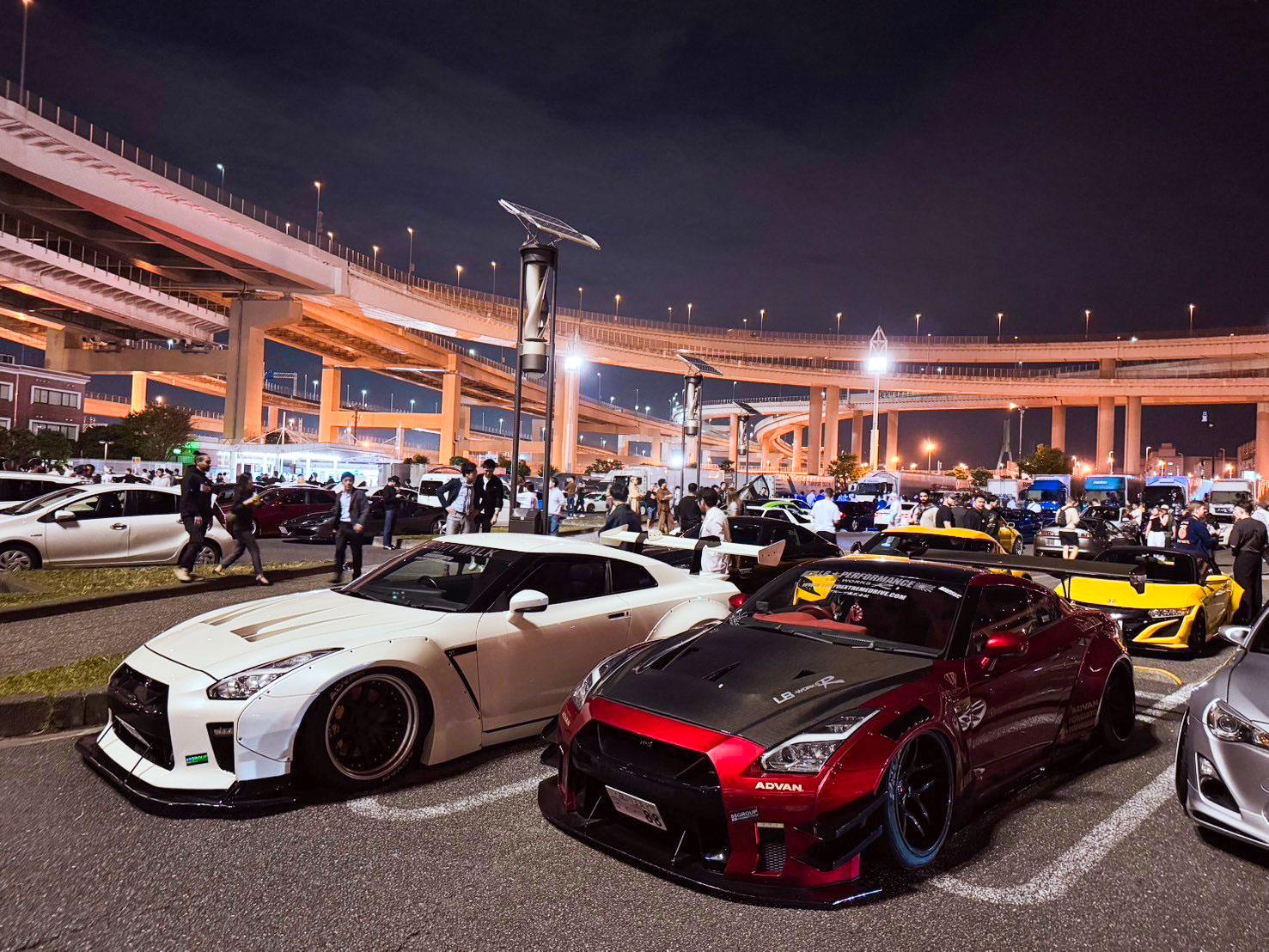Tokyo JDM Underground: Daikoku Car Meet Night Tour
