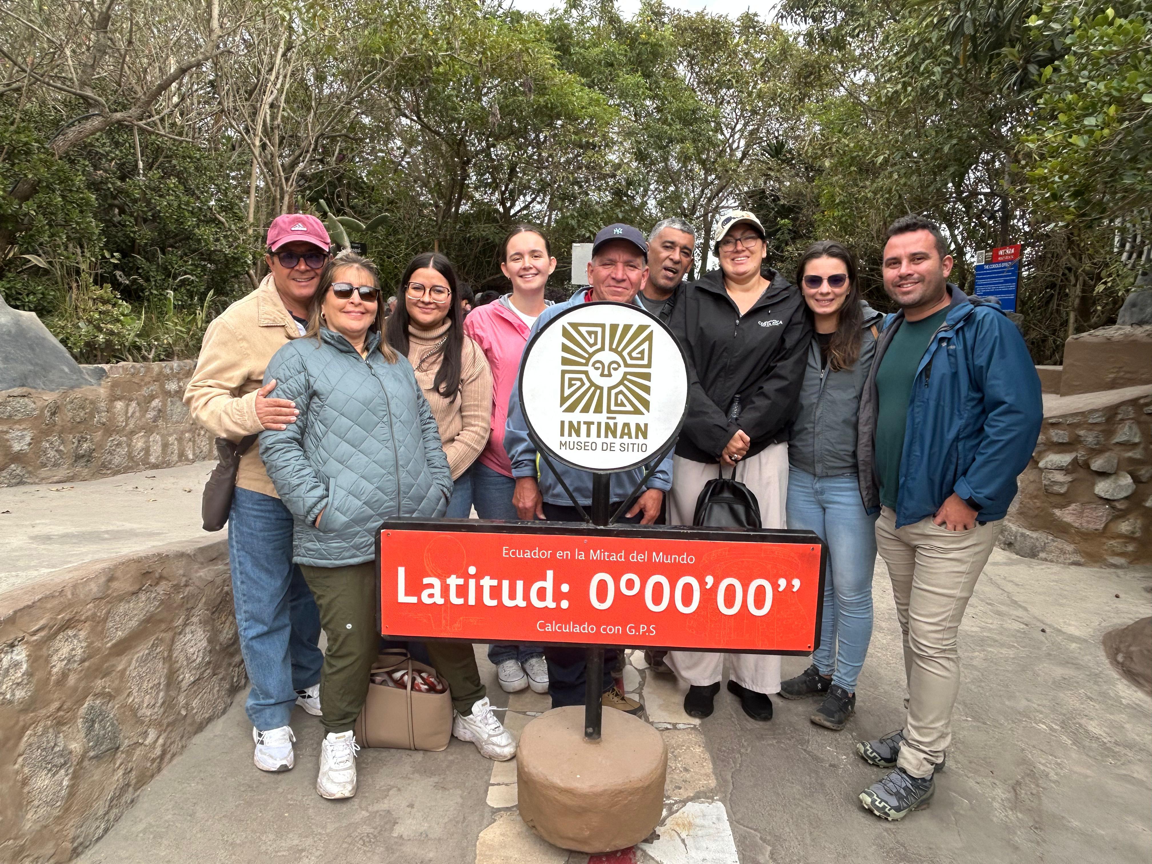 Private Quito Highlights: Colonial Center, Cable Car & Equator