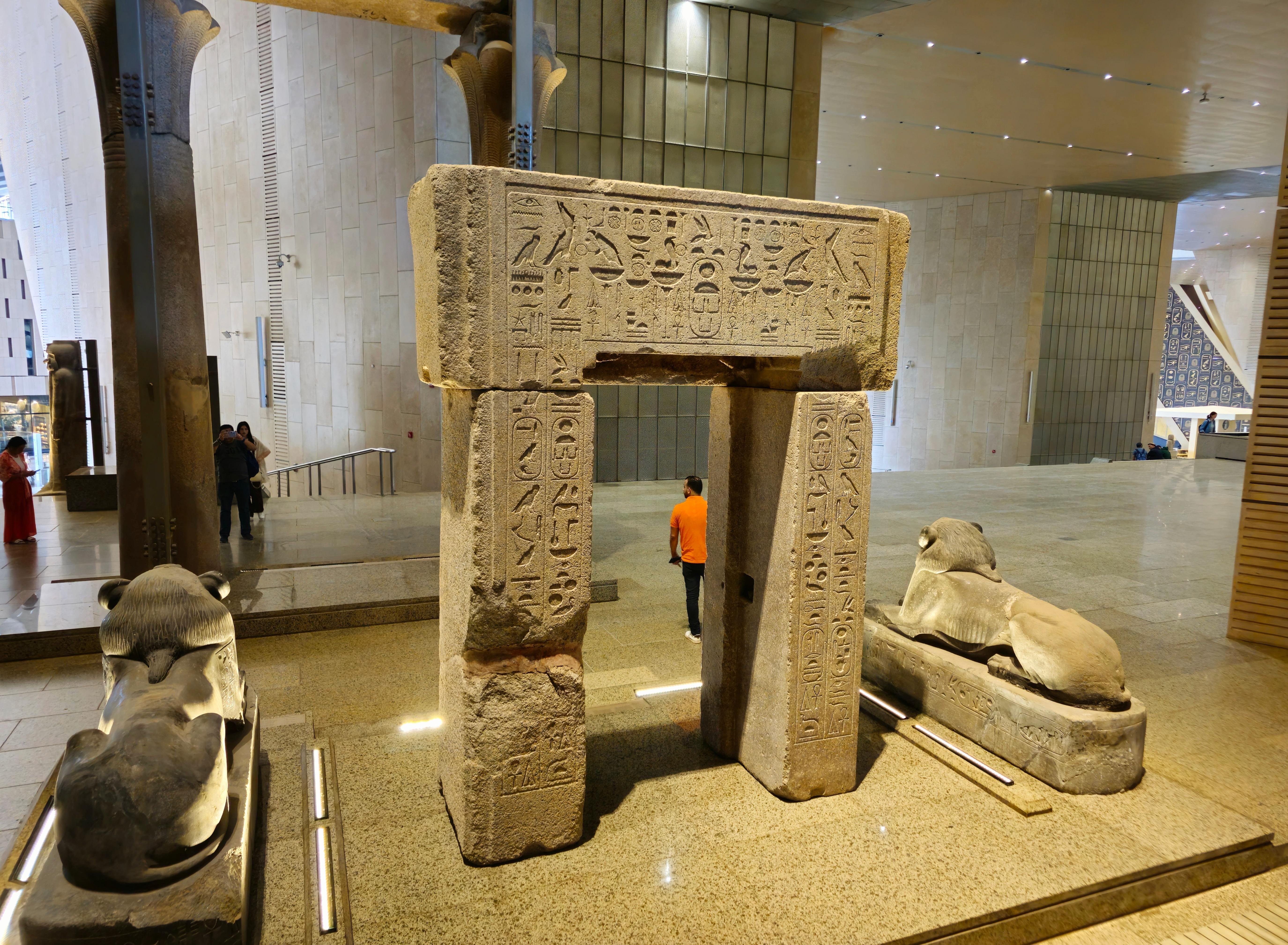 Cairo: Pyramids, Sphinx & Grand Egyptian Museum Tour