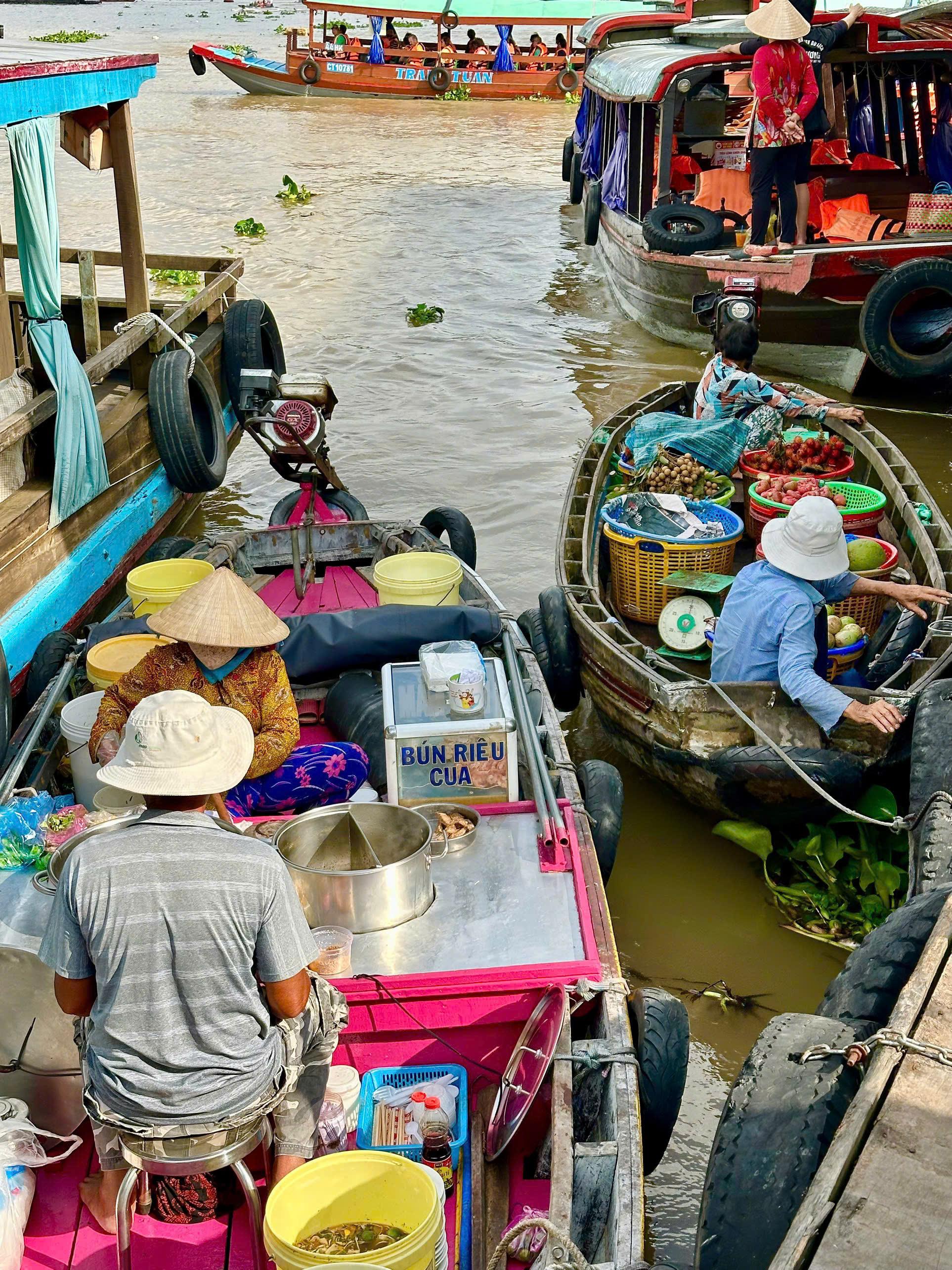 Mekong Delta & Cai Rang Floating Market 2-Day Tour from Ho Chi Minh City
