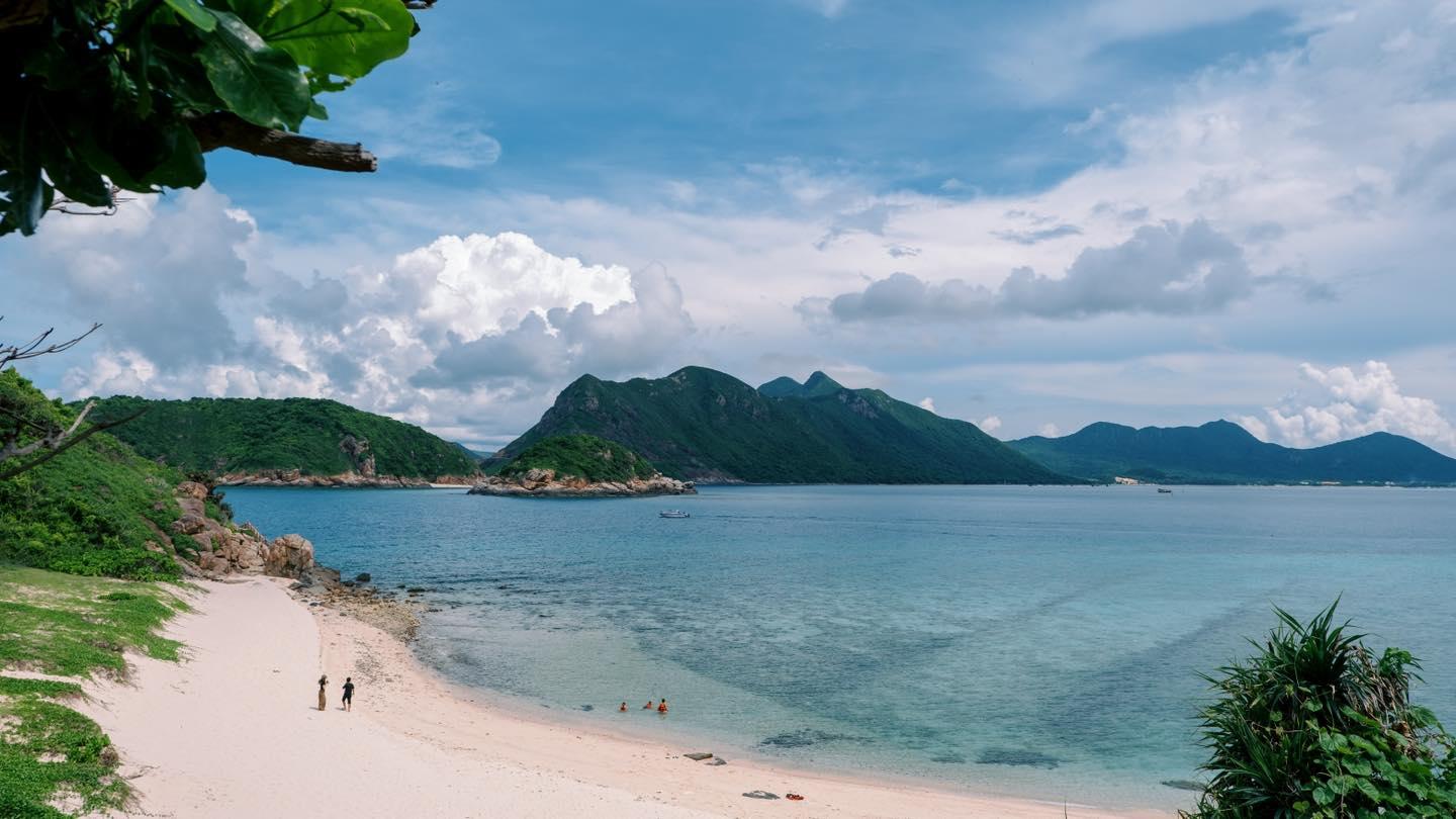 Bay Canh & Hon Tai Islands Snorkeling Adventure