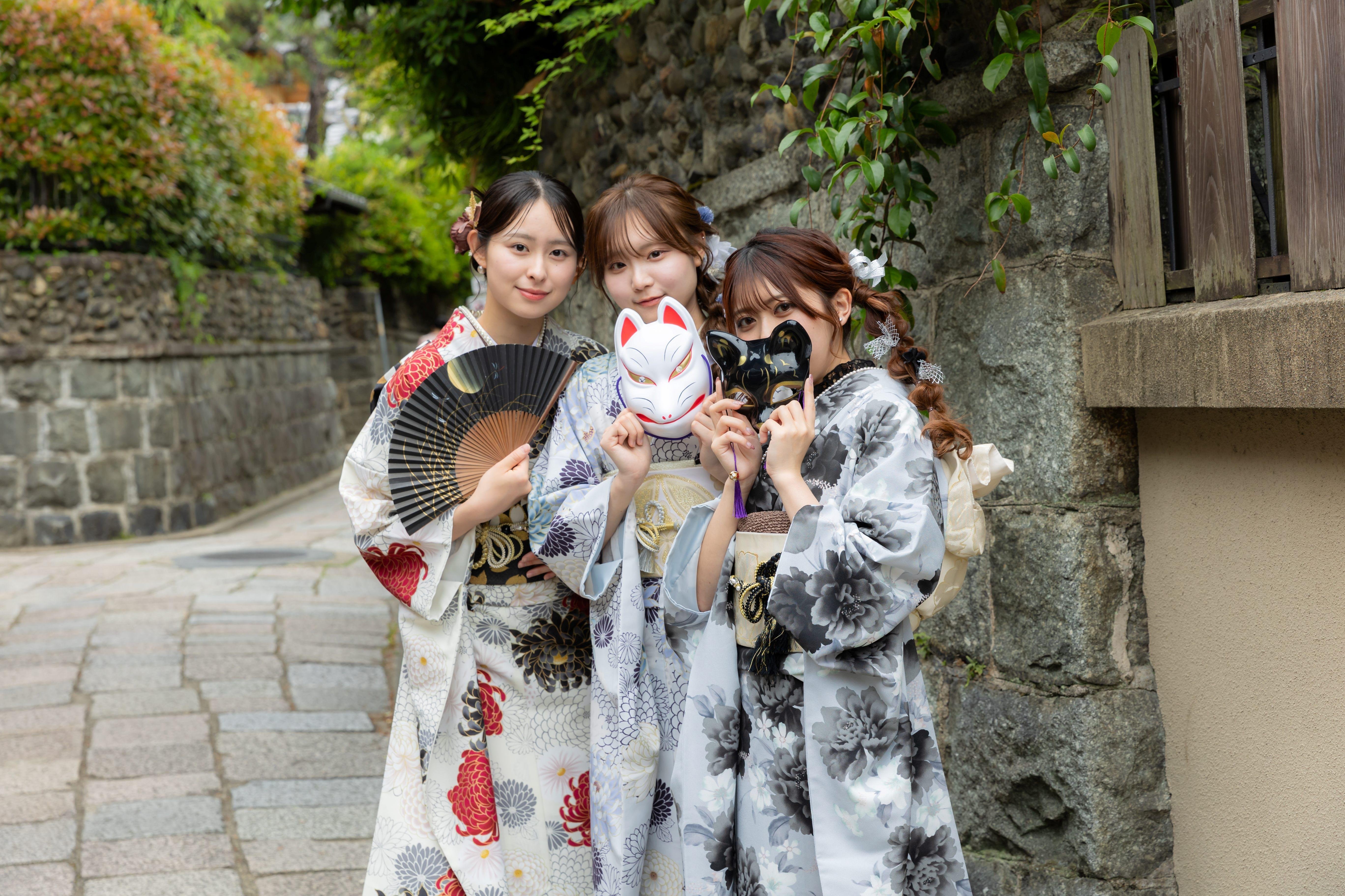 Kyoto All-Day Kimono Rental – City Center