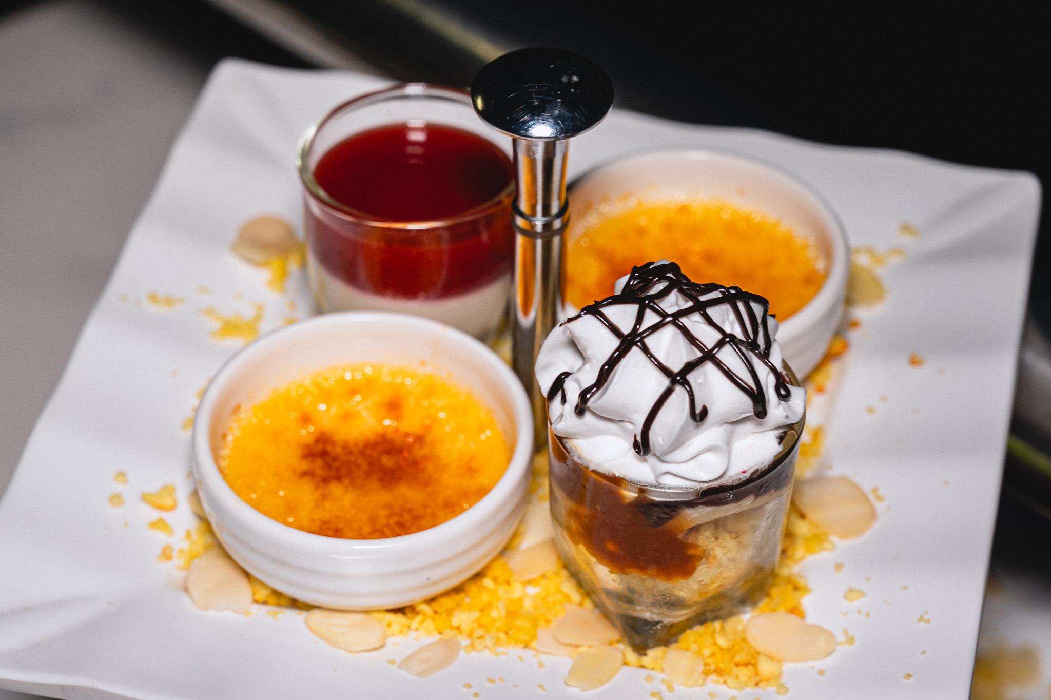 Bangkok: Chao Phraya Meridian Buffet Dinner Cruise