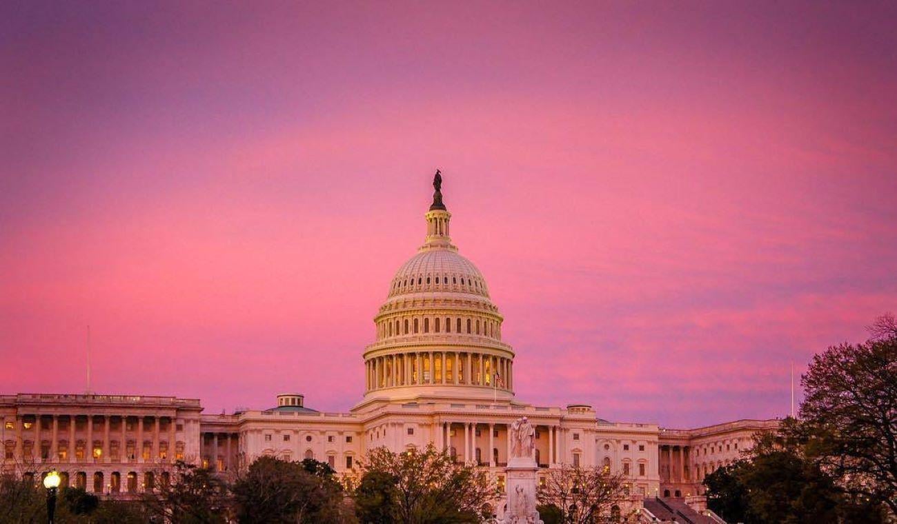 Washington DC White House and National Mall monuments — image 2