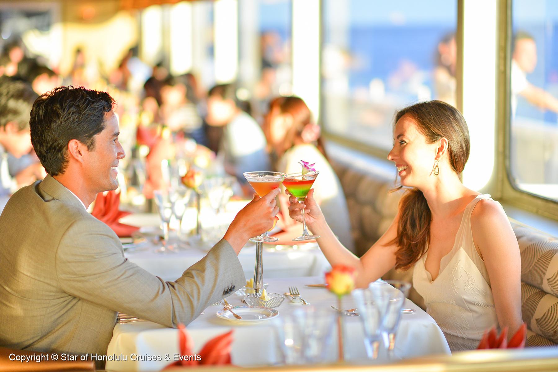 Honolulu Nova Sunset Dinner Cruise with Live Jazz