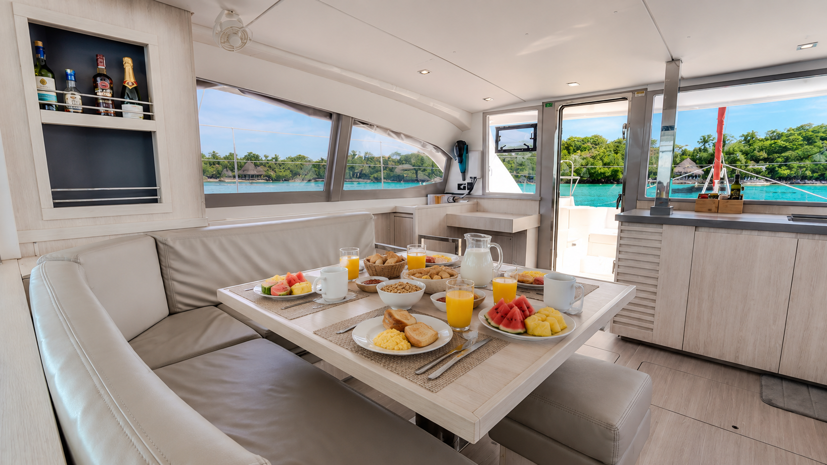 Cartagena: Private Luxury Leopard 40 Catamaran Charter