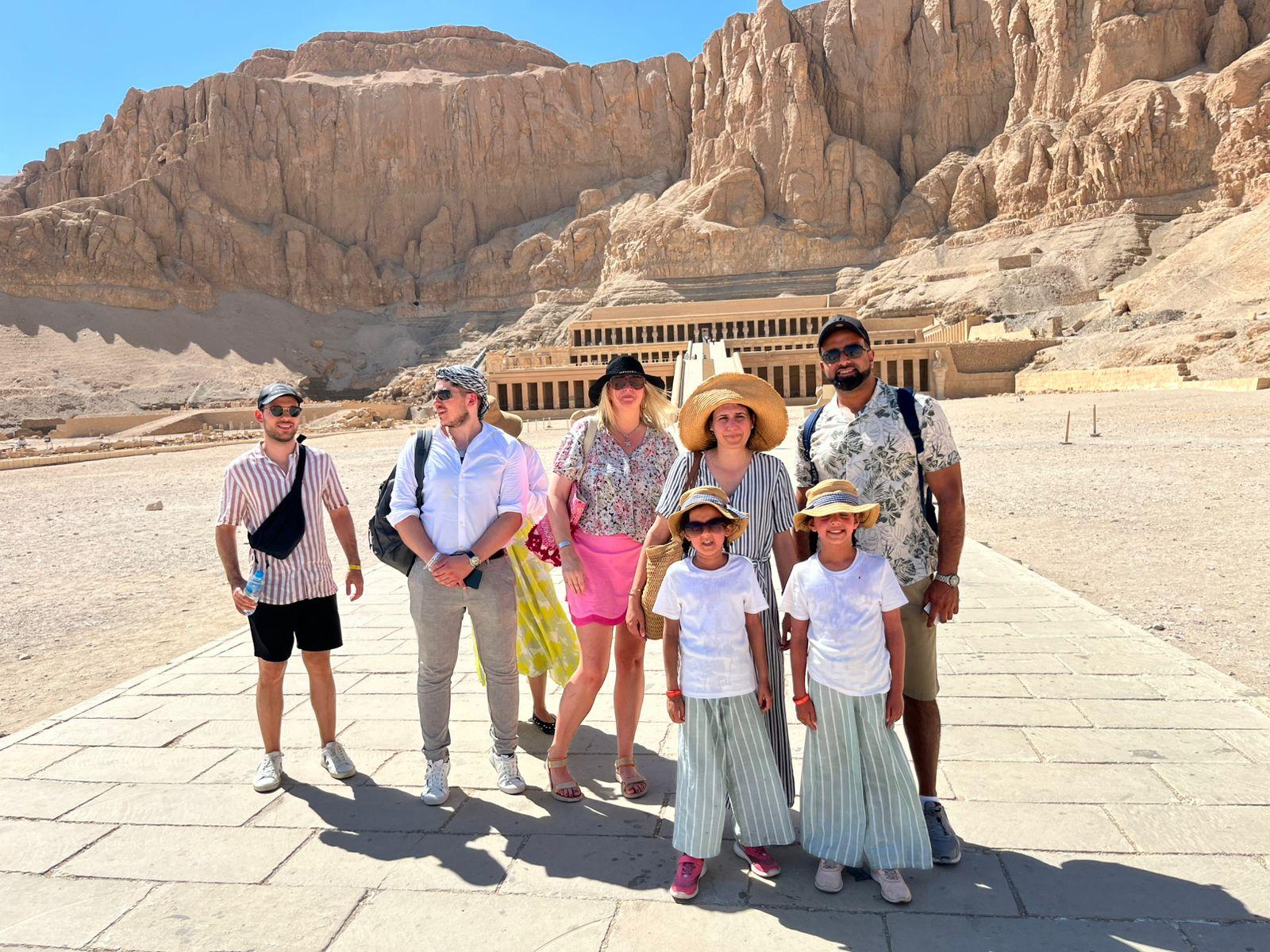 Hurghada to Luxor: Valley of the Kings & Tutankhamun's Tomb Day Tour
