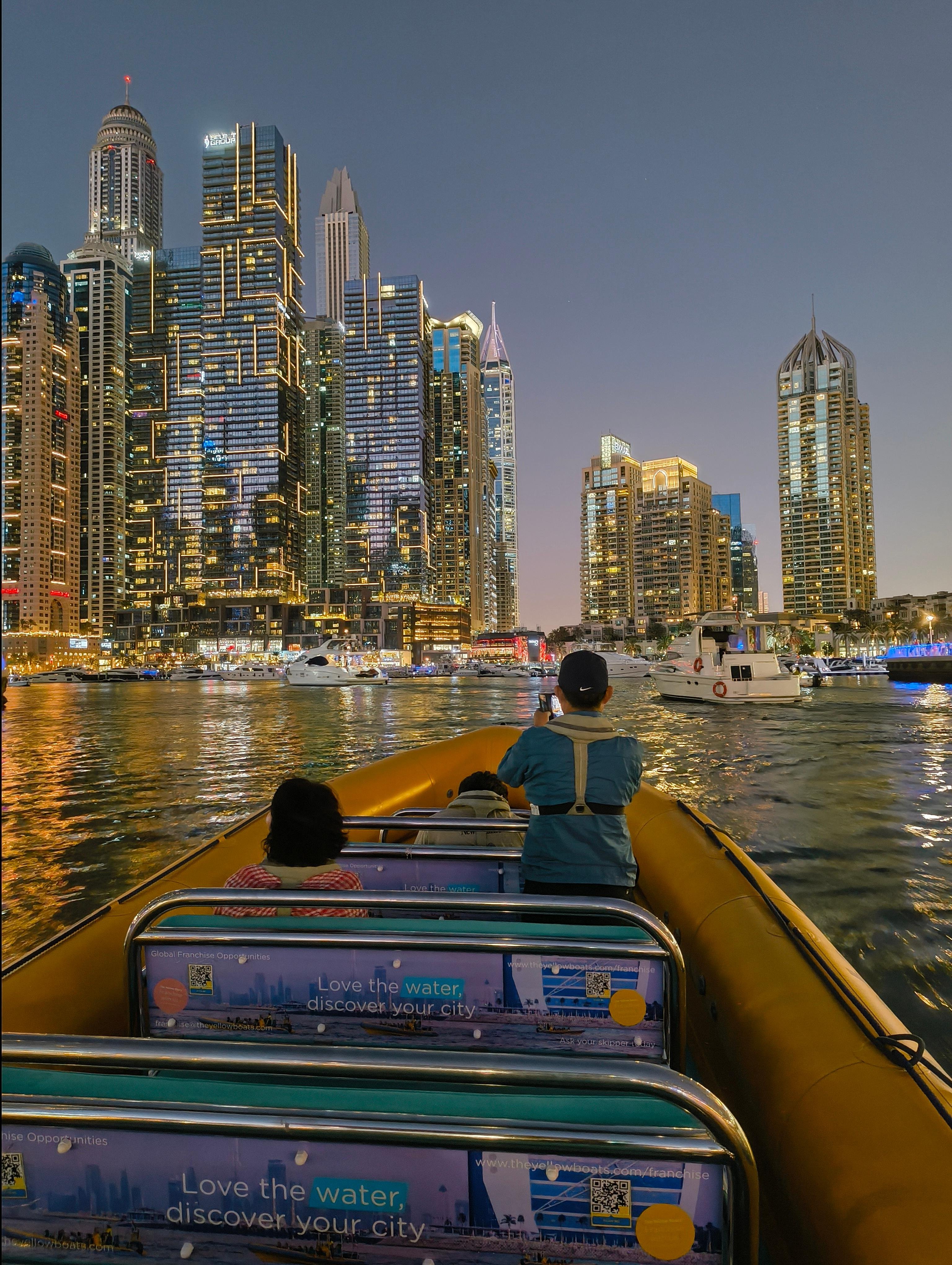 Dubai Marina Speedboat Sightseeing Tour