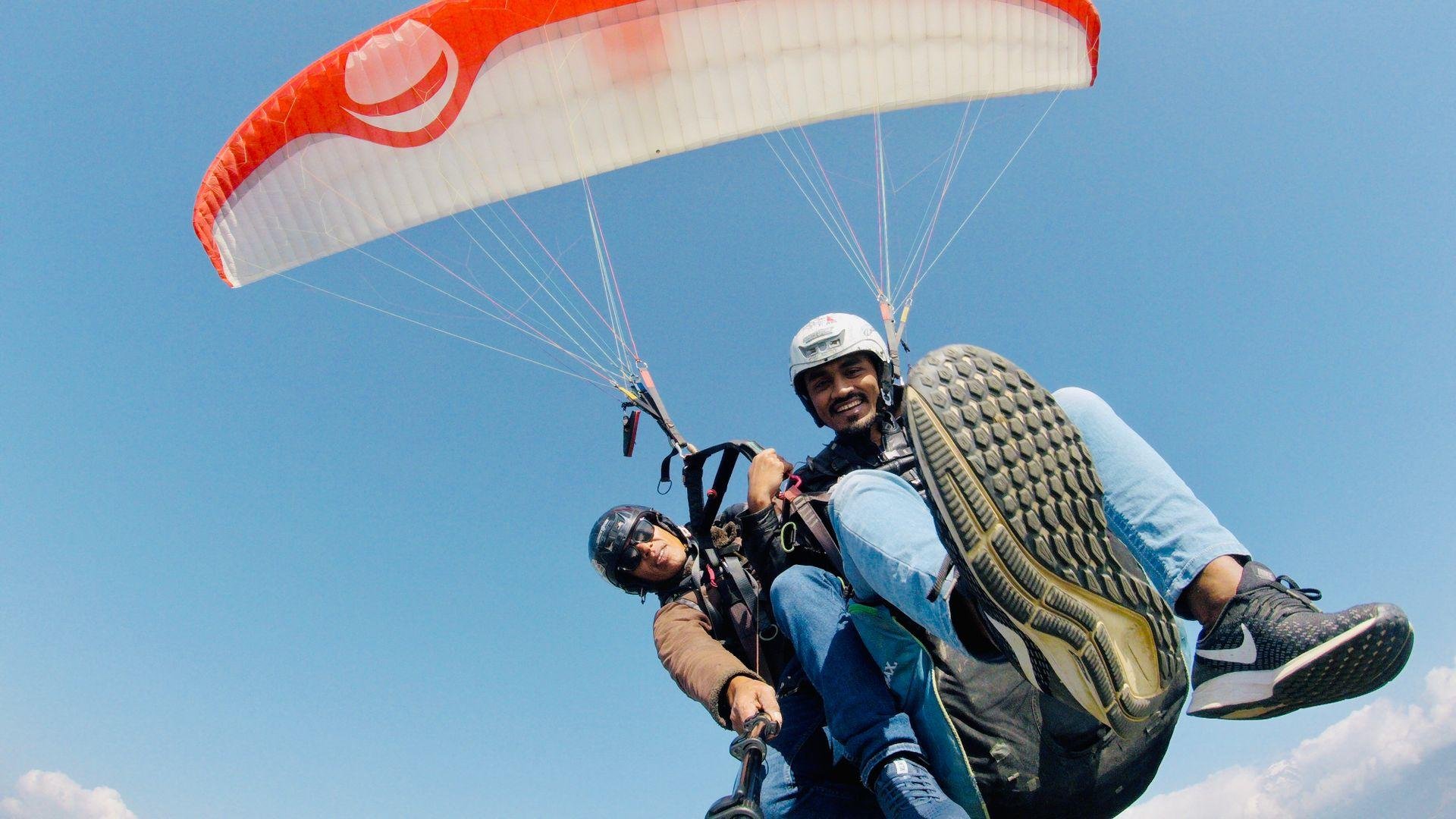 South Bali Adventure: Paragliding, Beaches & Uluwatu Sunset