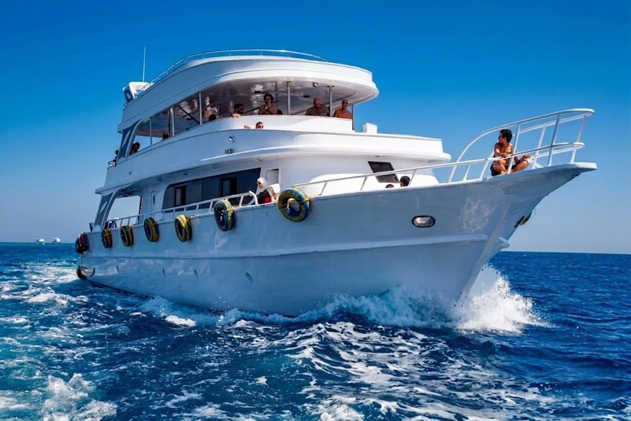 Sharm El Sheikh: Private Yacht Snorkeling & Diving Day Trip