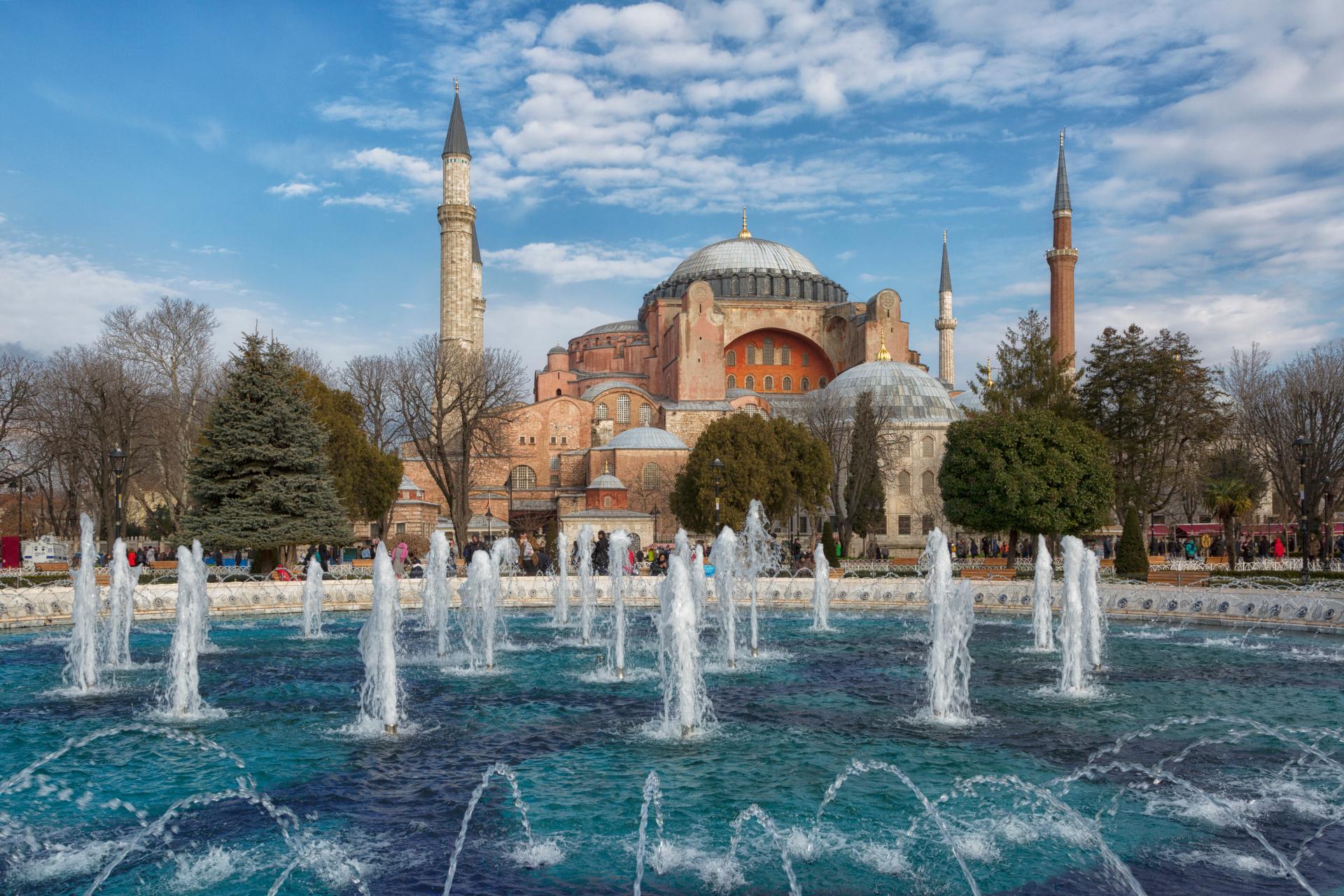 Private Ottoman Heritage Tour: Topkapi, Blue Mosque & Grand Bazaar