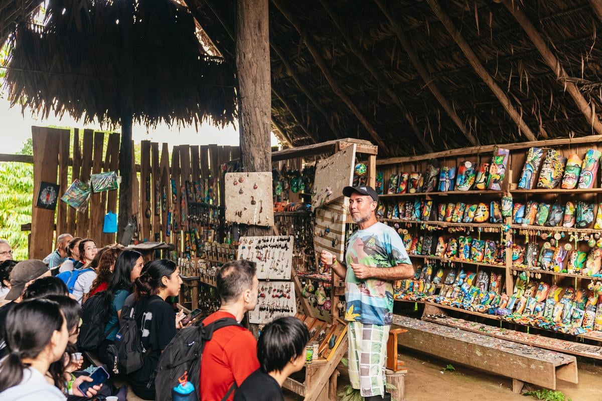 La Fortuna: Waterfall, Volcano & Hot Springs Full-Day Tour
