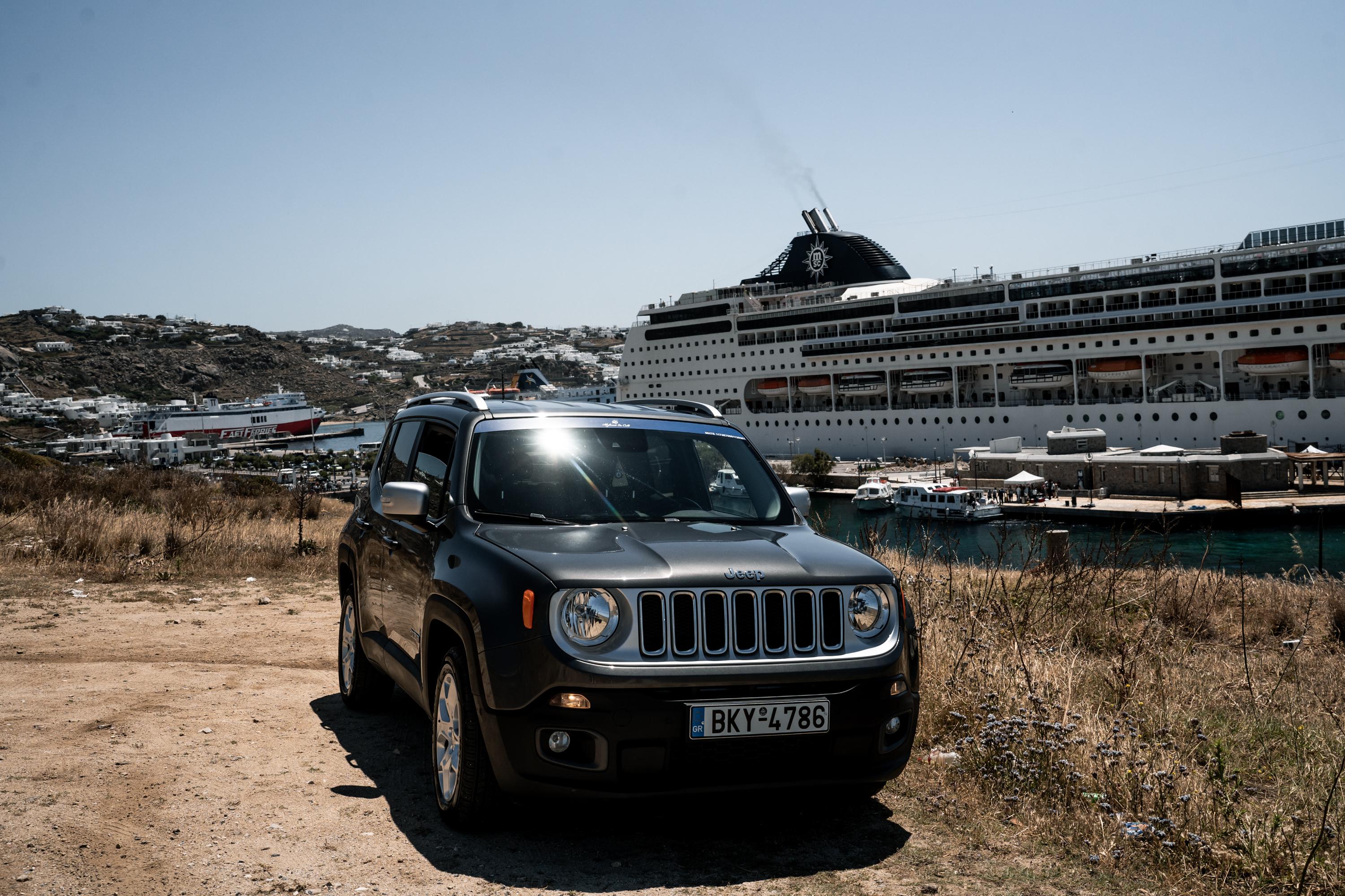 Private Mykonos Airport & Port Transfers (Jeep Renegade)