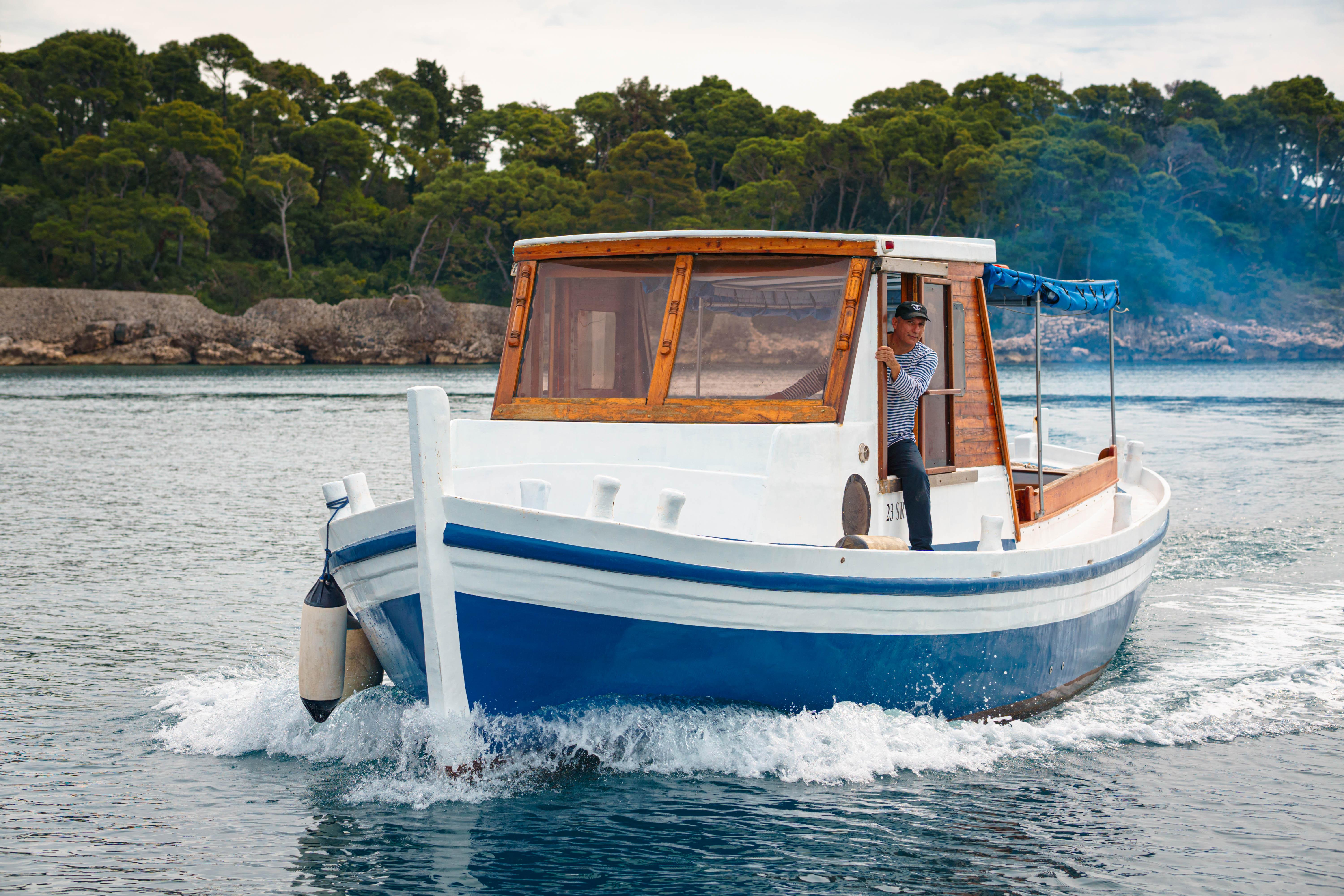 Full-Day Blue Cave & Elaphiti Islands Cruise from Dubrovnik