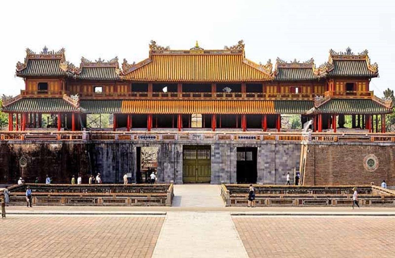 Customizable Hue Imperial City & Royal Tombs Private Tour