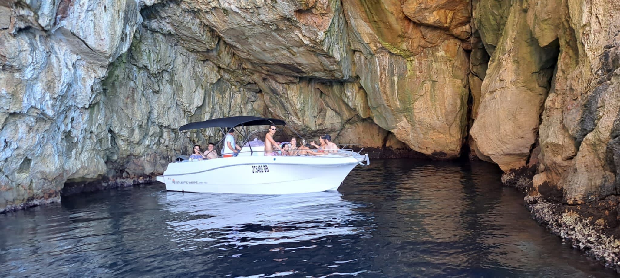 Dubrovnik Speedboat Excursion: Blue Cave & Sunj Beach