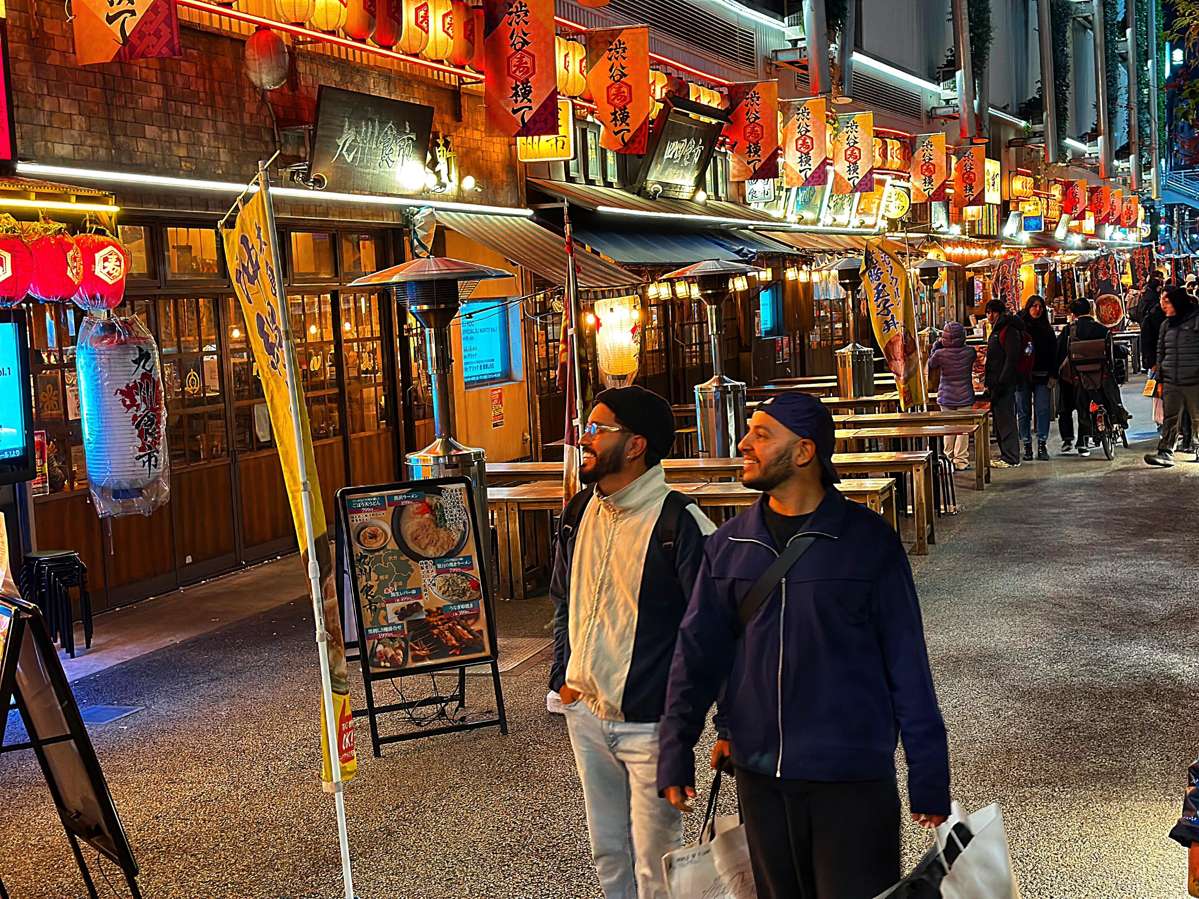 Shibuya Food Walking Tour: 13 Dishes Across 3 Local Eateries