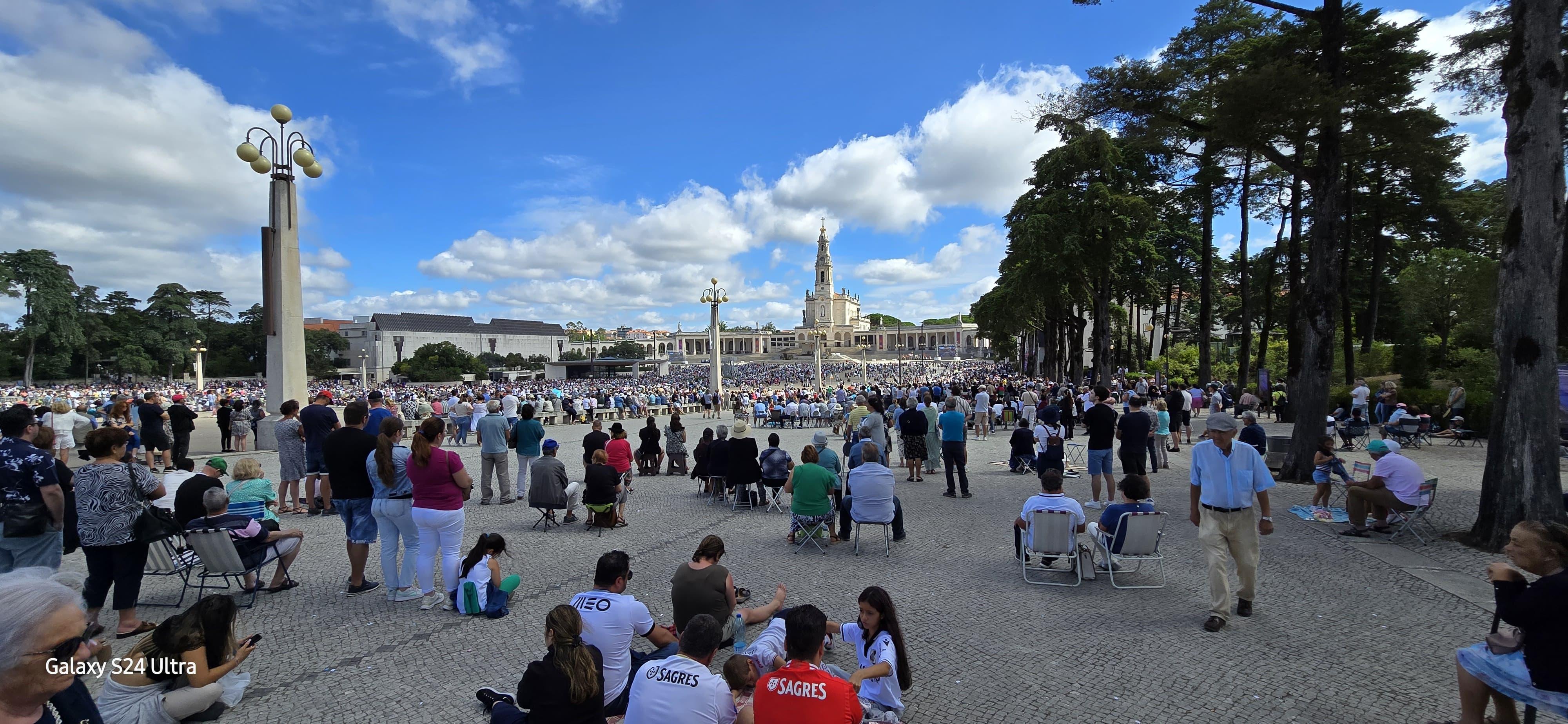 Fátima Sanctuary Half-Day Tour from Lisbon