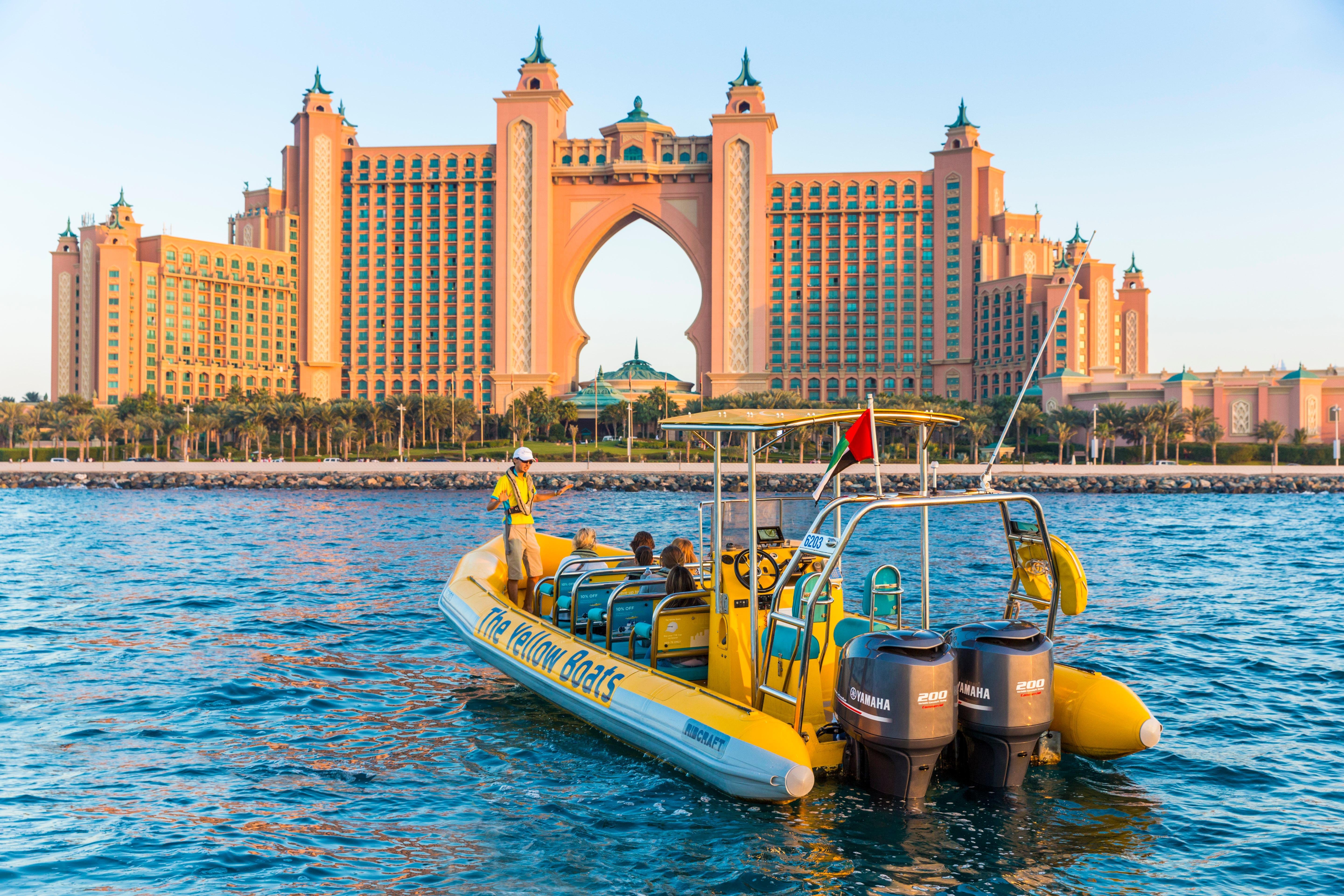 Dubai Marina Speedboat Sightseeing Tour