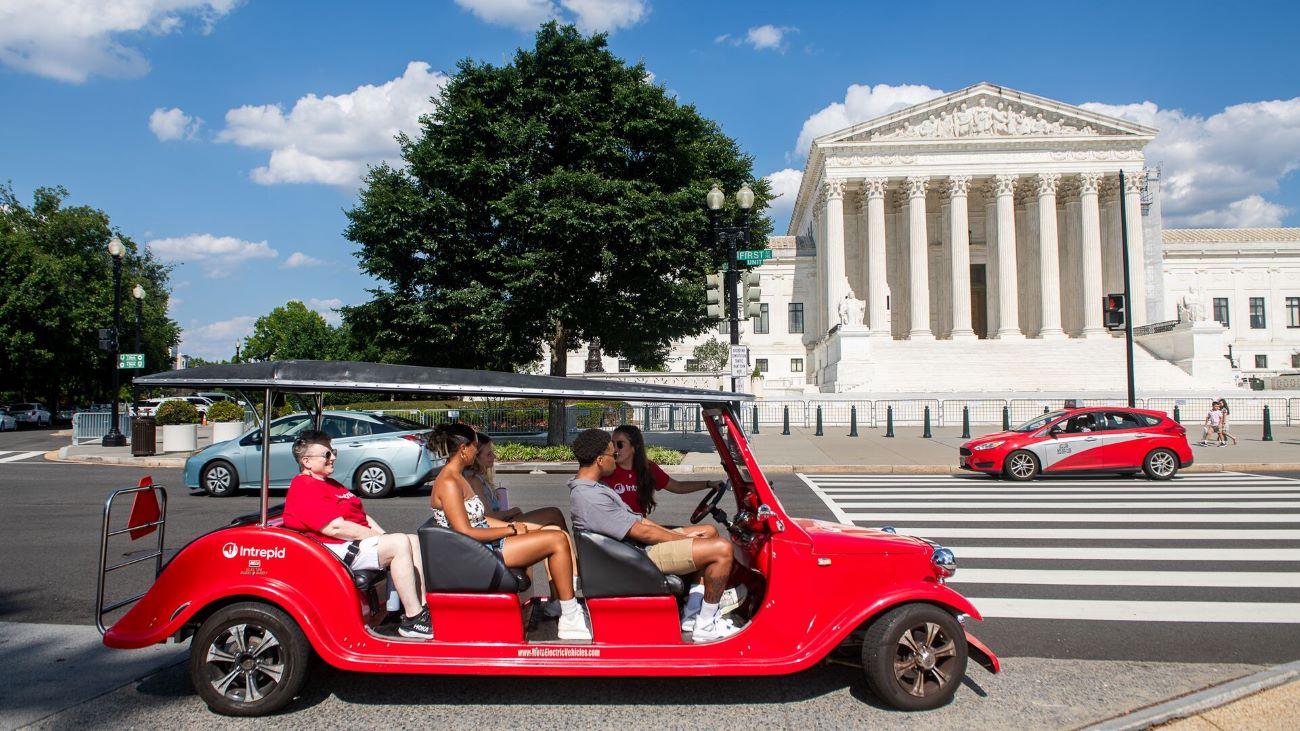 Washington DC White House and National Mall monuments — image 8