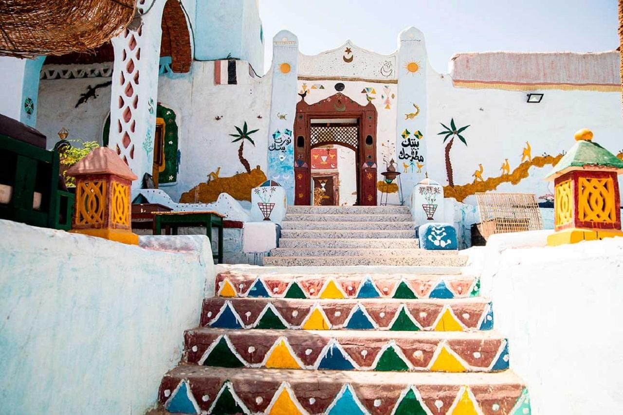 Aswan Private Tour: Abu Simbel Temples & Nubian Village