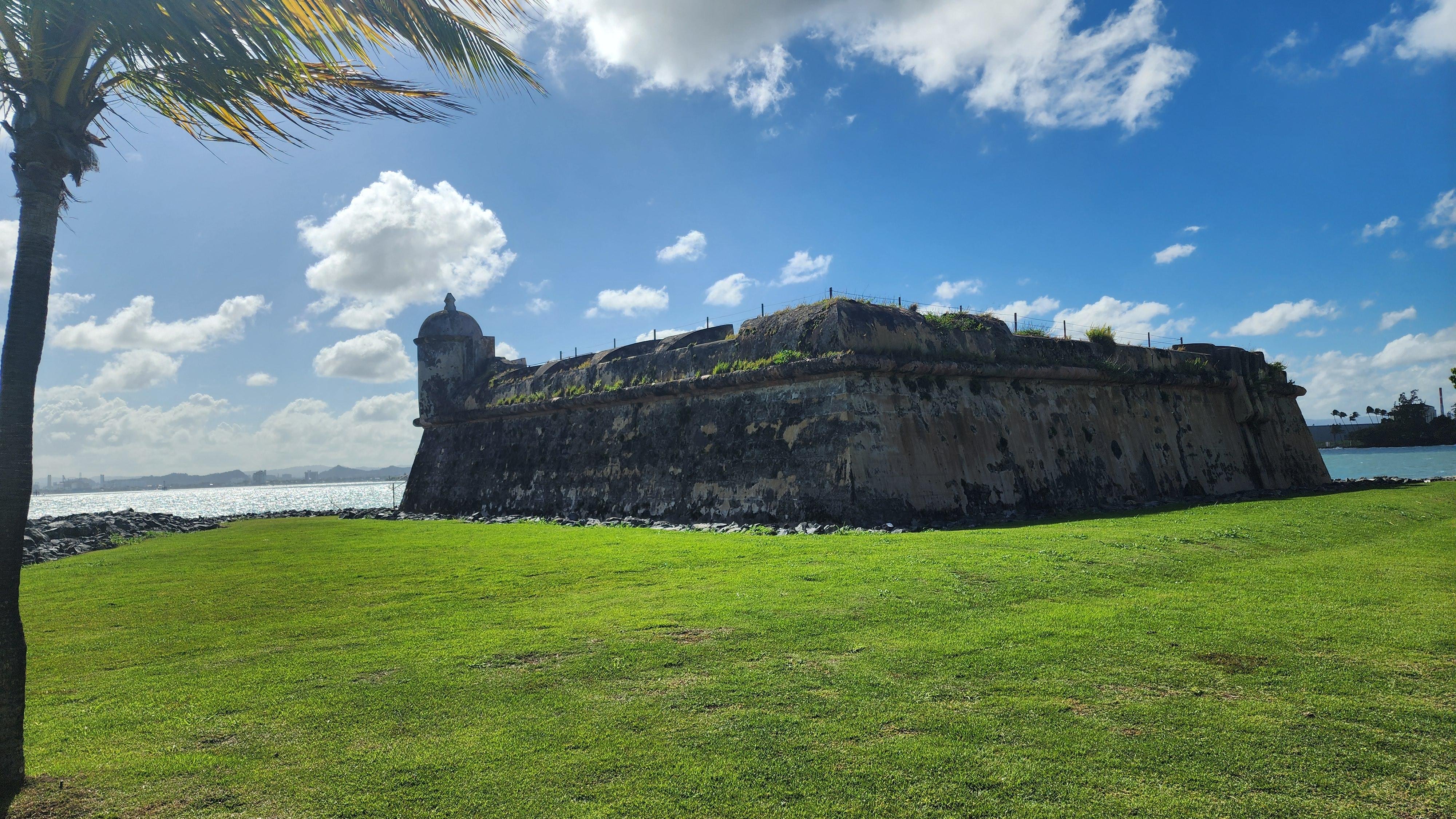 San Juan Guided City Explorer: History & Photo Stops