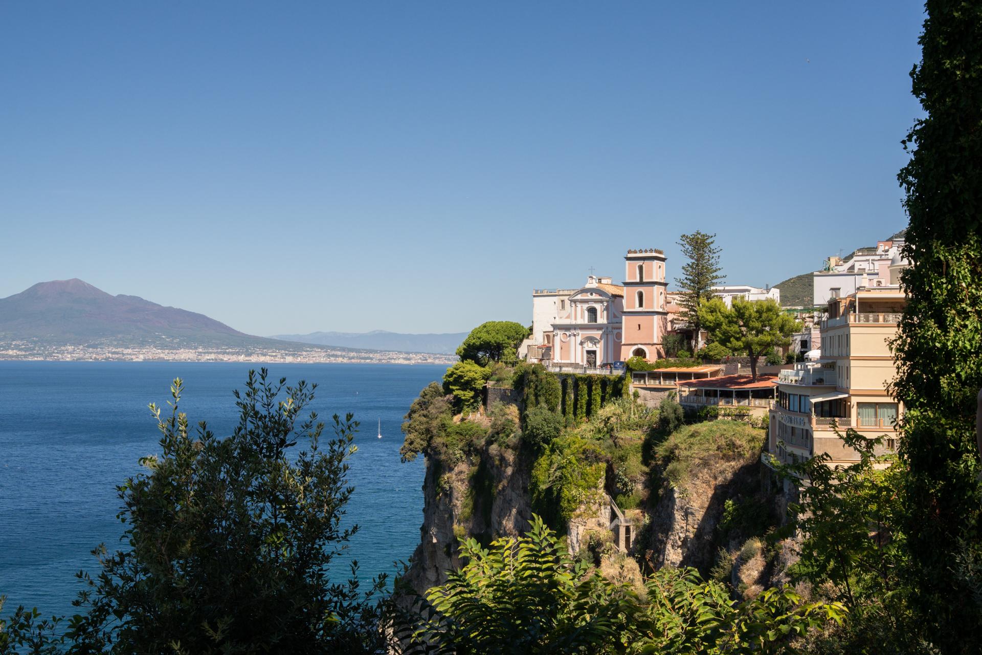 Pompeii & Sorrento Luxury Small-Group Escape from Rome
