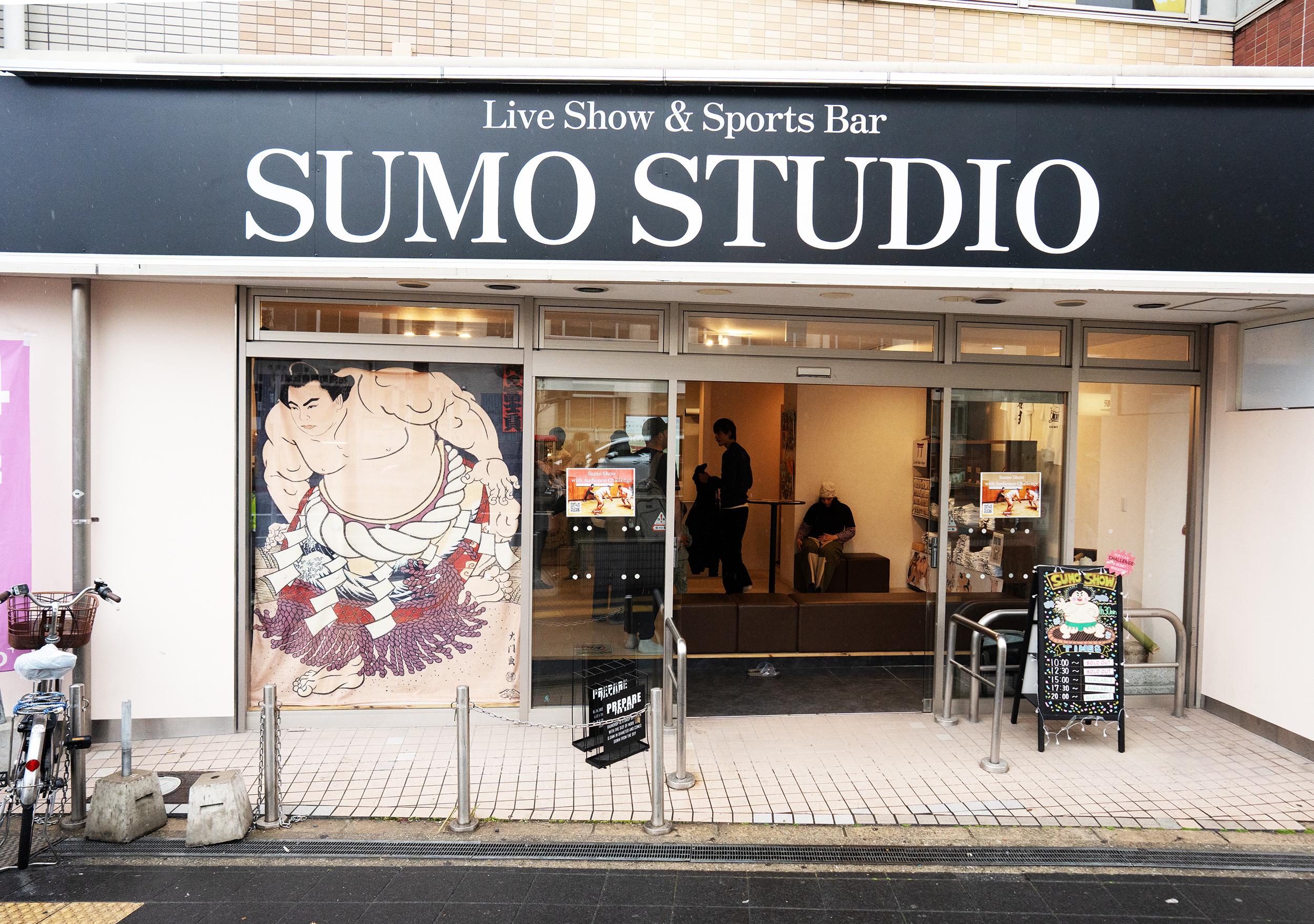 Osaka Sumo Show: Live Match, Rituals & Audience Challenge