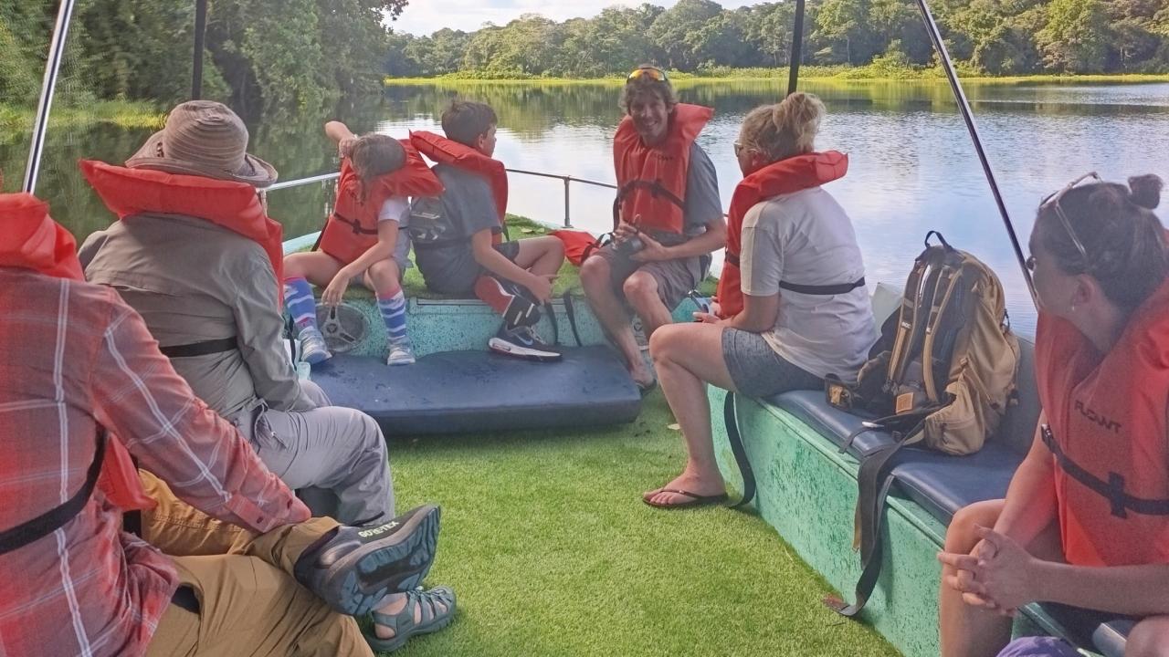 Panama Canal Wildlife Safari: Monkeys, Sloths & Rainforest