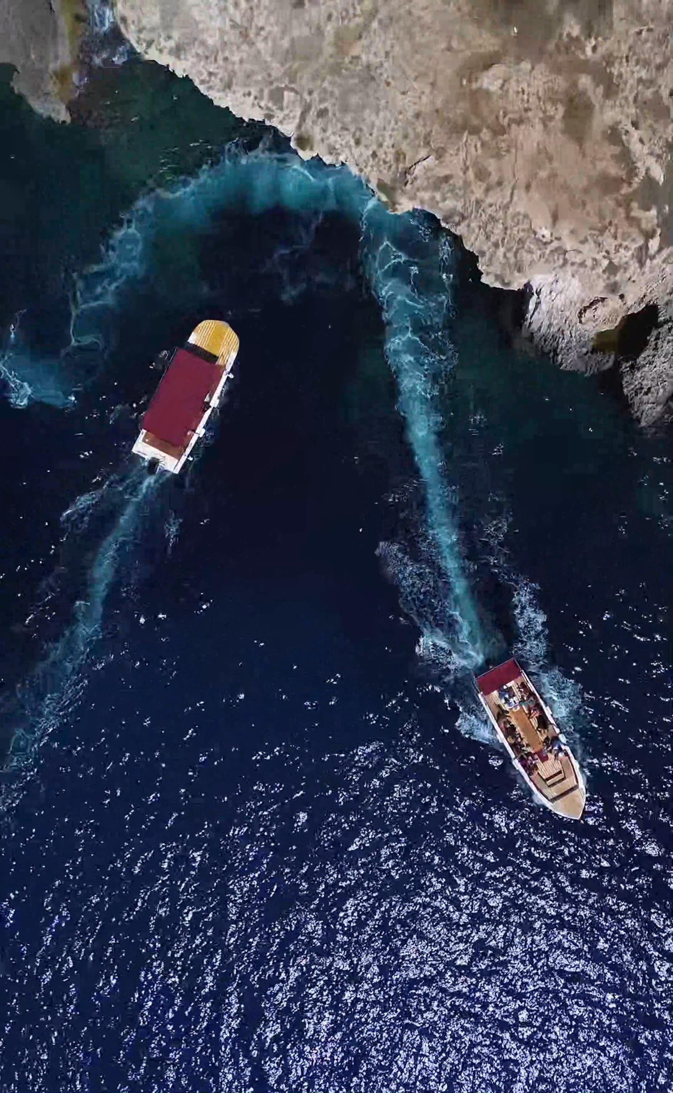 Ortigia Syracuse Sicily boat tour sea caves and coastline — image 17