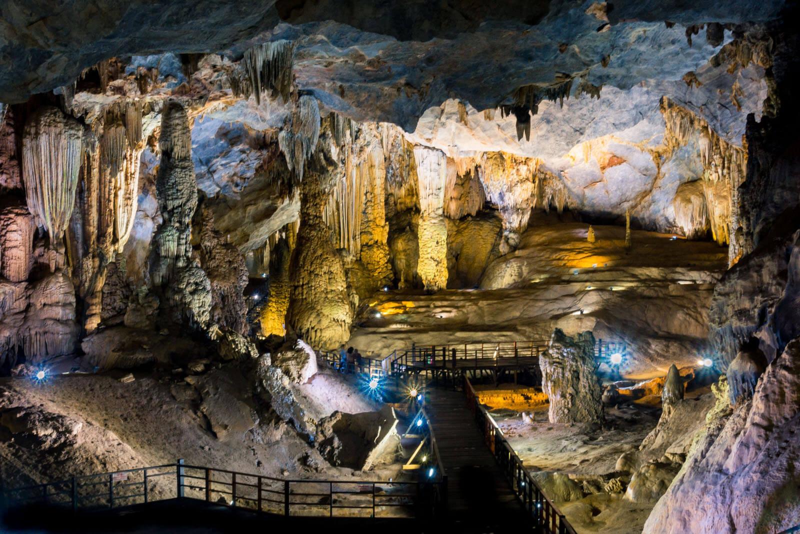 Dong Hoi/Phong Nha: Paradise Cave - Phong Nha Cave Tour