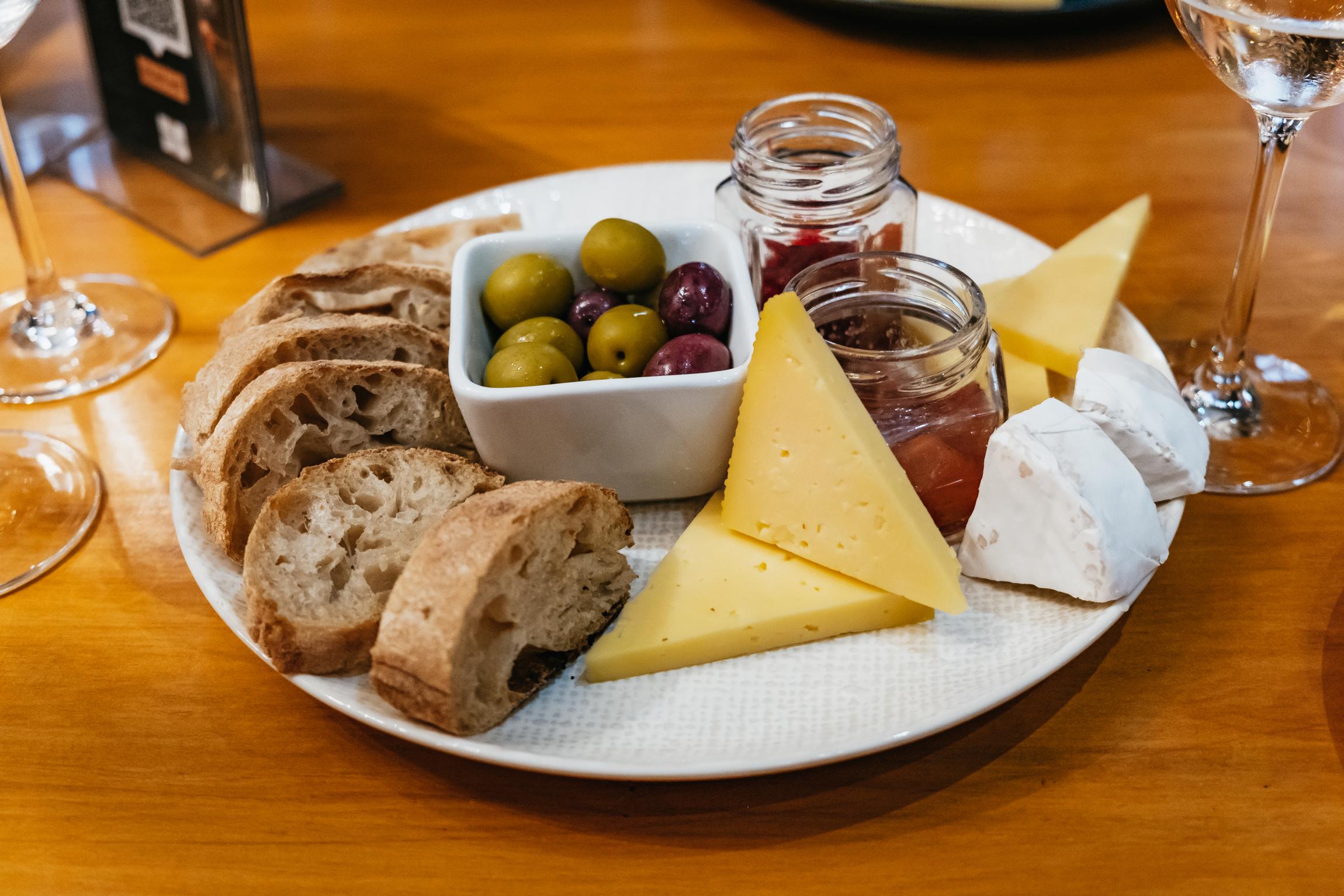 Cape Town: Three-Region Wine Tour – Stellenbosch, Franschhoek & Paarl
