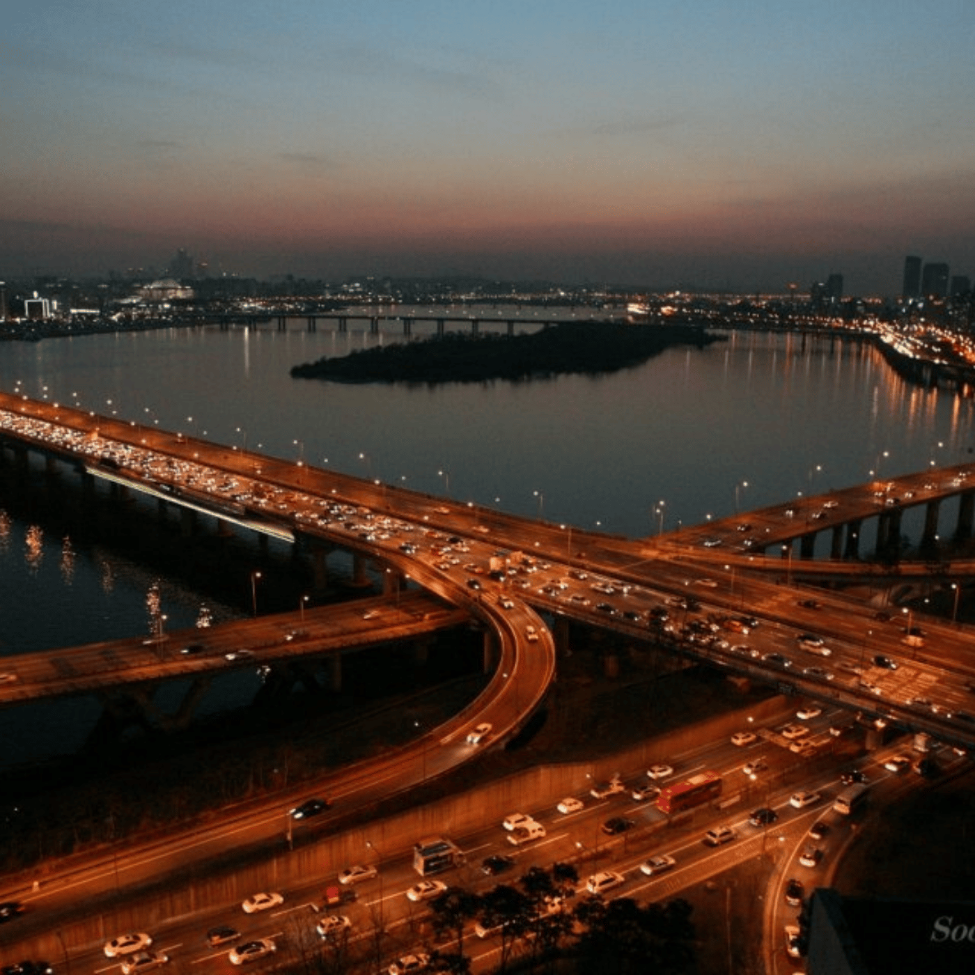 Seoul Private Night Tour with English-Speaking Guide