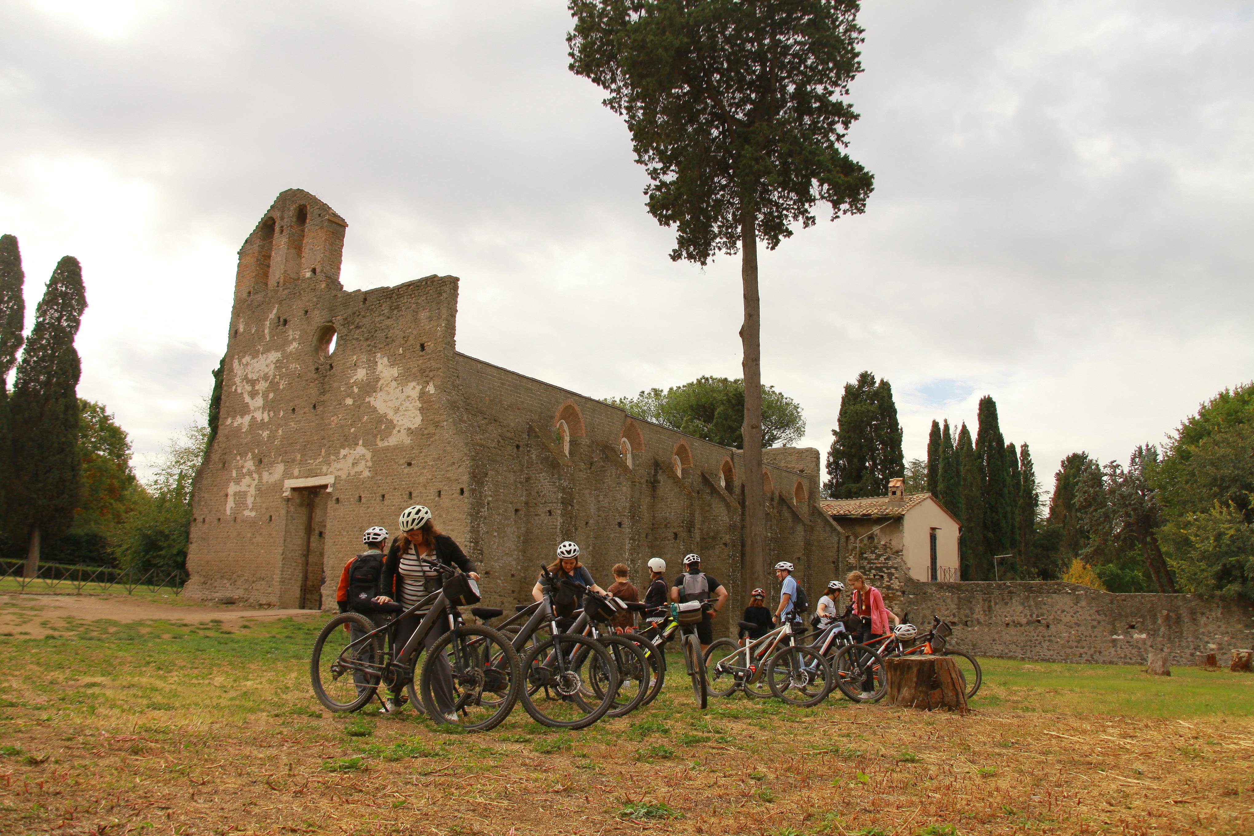 Rome: Appian Way Underground Catacombs Bike Tour with Lunch - 2026 (Verified Reviews)