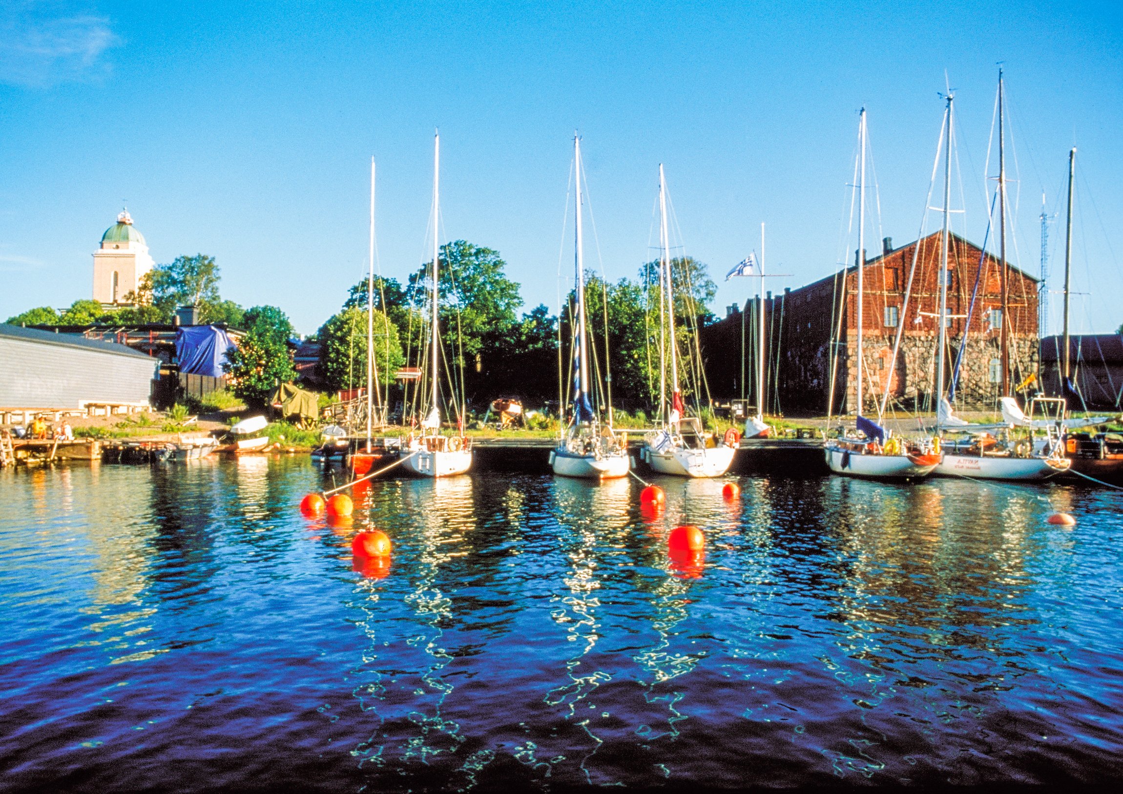 Helsinki port cruise — Baltic ferry, archipelago and Suomenlinna — image 3
