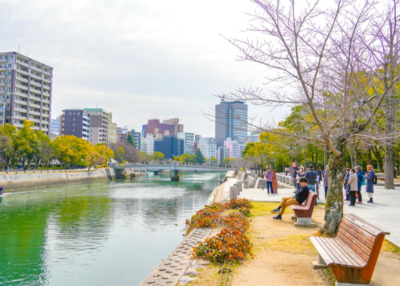 京都発 広島・宮島 日帰りガイド付きツアー（新幹線利用）