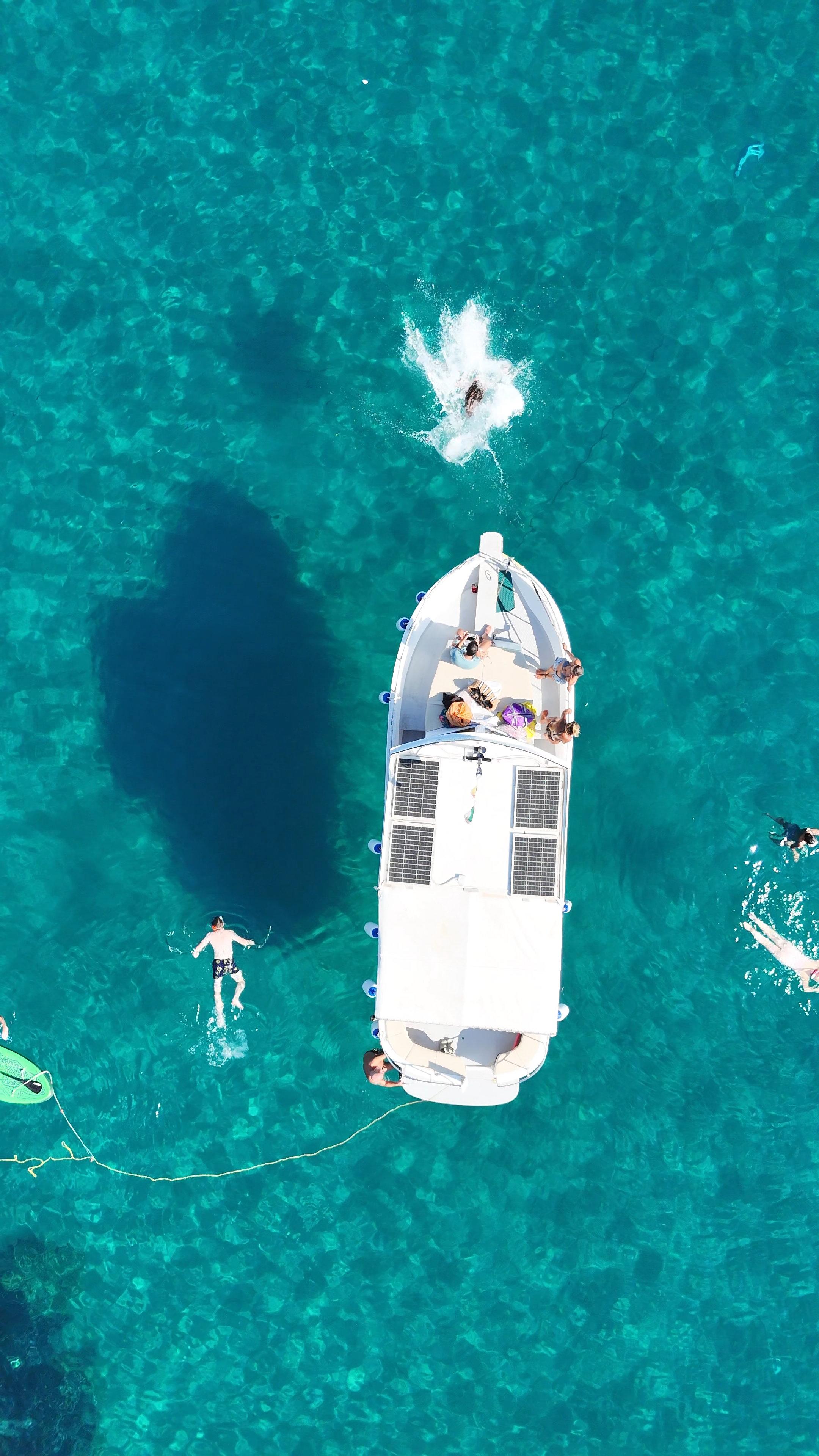 Cefalù boat tour — boat excursion along the Sicilian coast with snorkeling and sea caves — image 8