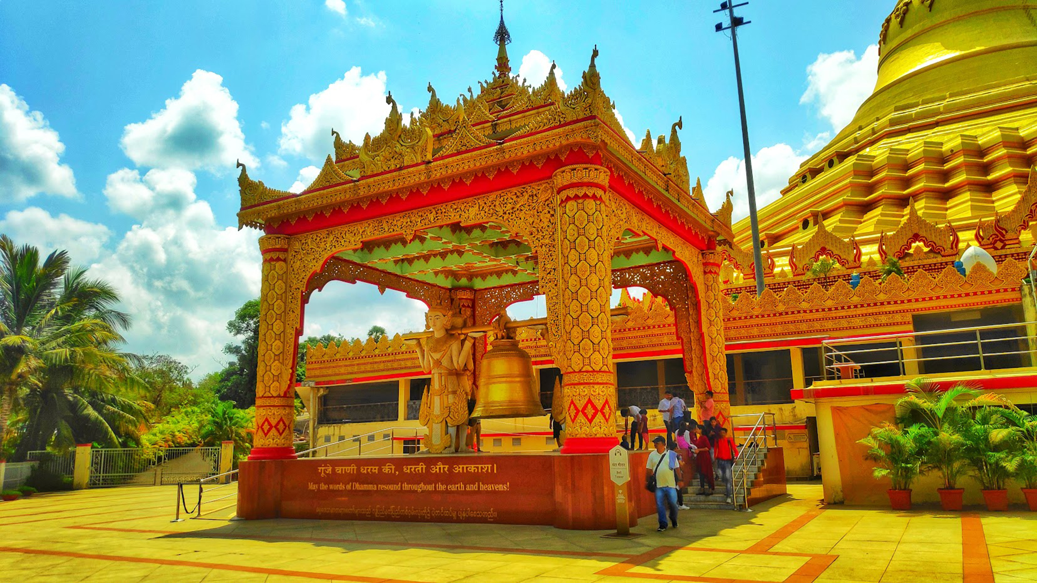 Mumbai: Ancient Kanheri Caves & Golden Pagoda Explorer