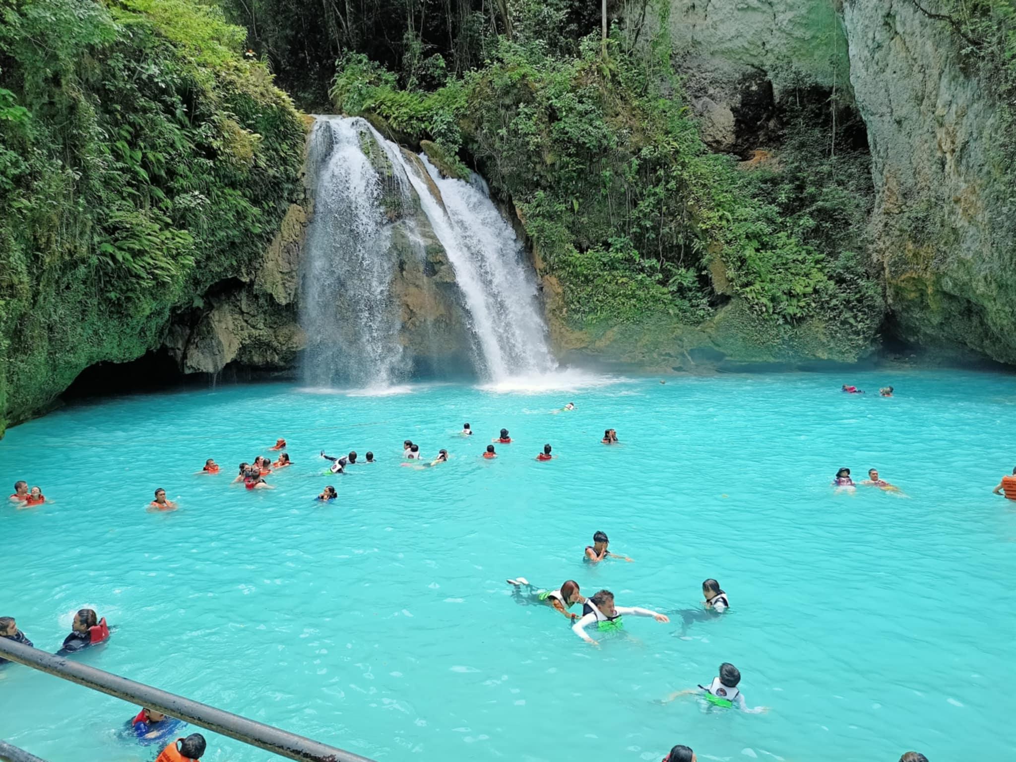 Cebu 2-Day Private Southern Tour: Moalboal & Oslob