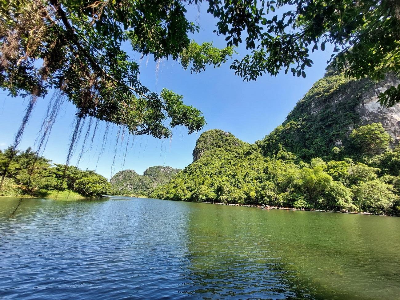 3-Day Ninh Binh, Ha Long & Lan Ha Bay 5-Star Cruise from Hanoi