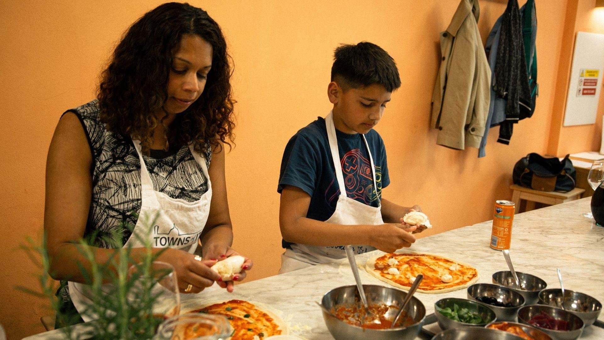 pizza making class in Florence — photo 4