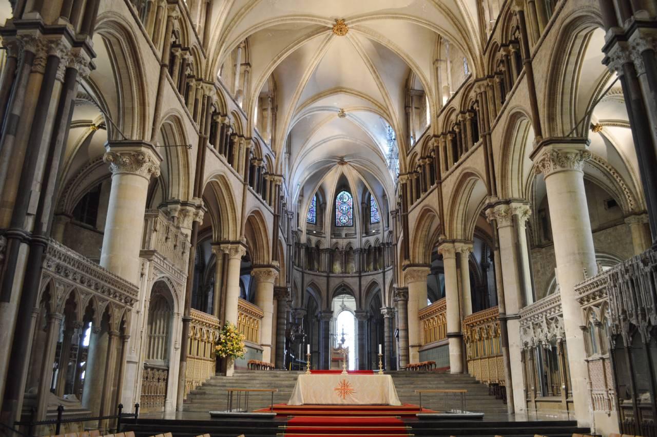Canterbury, Dover Castle & White Cliffs Day Trip from London